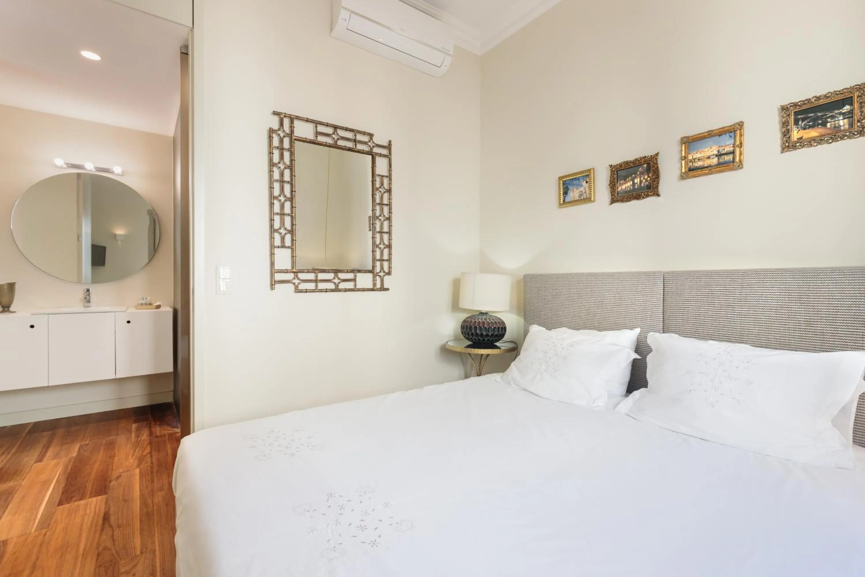 Bed in Oporto Home - River Front