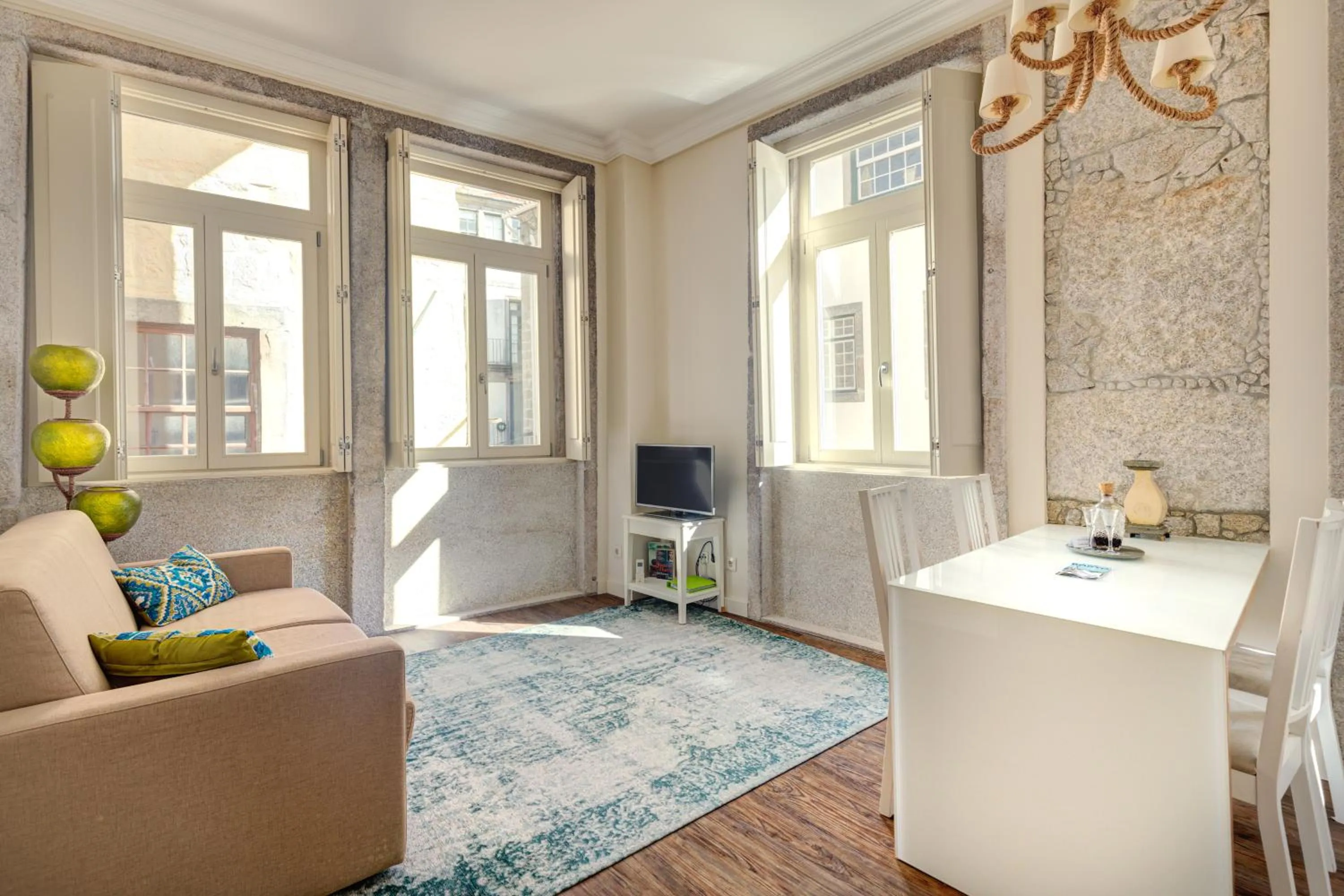 Living room in Oporto Home - River Front