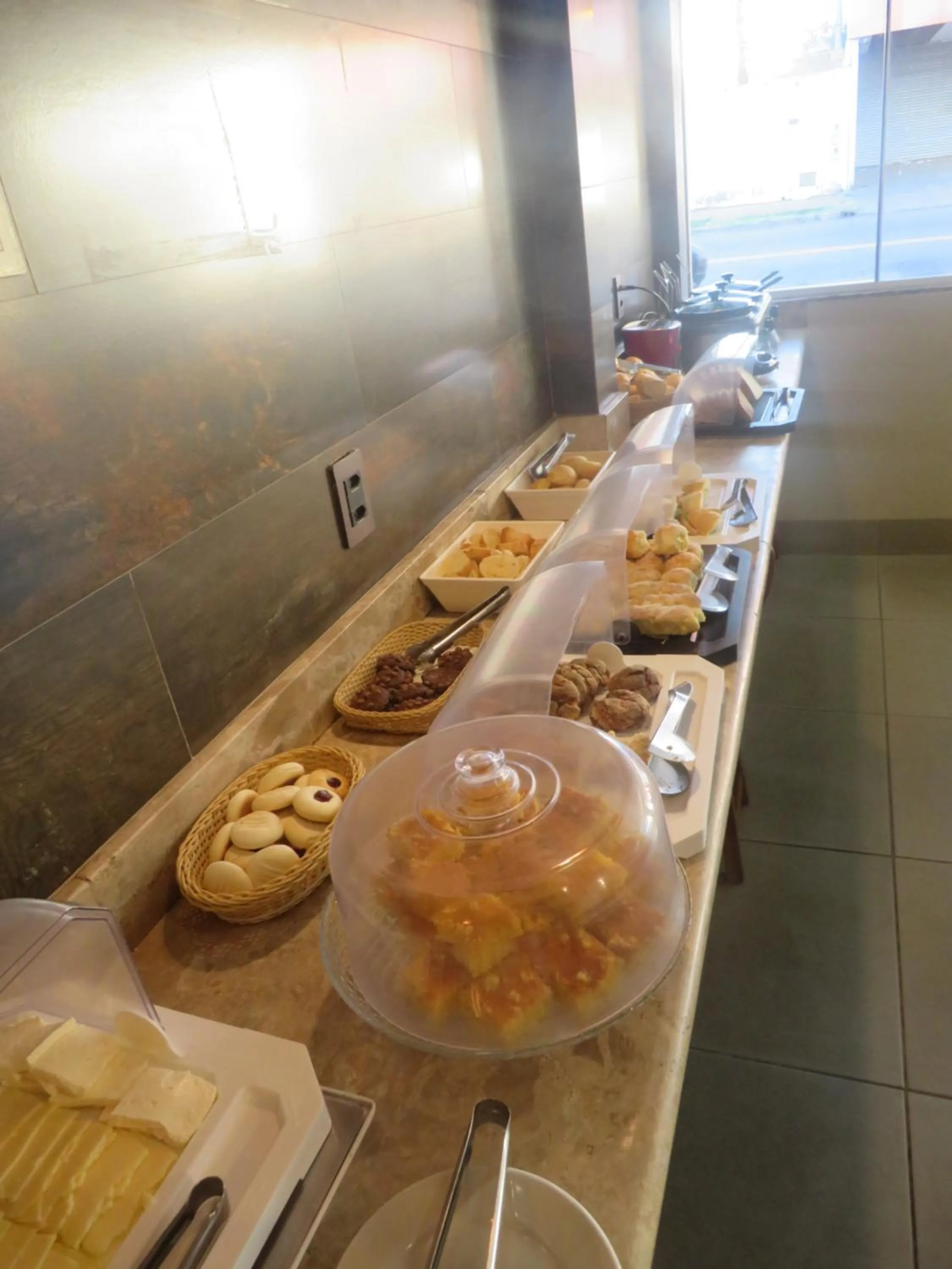 Breakfast in Sudoeste Hotel