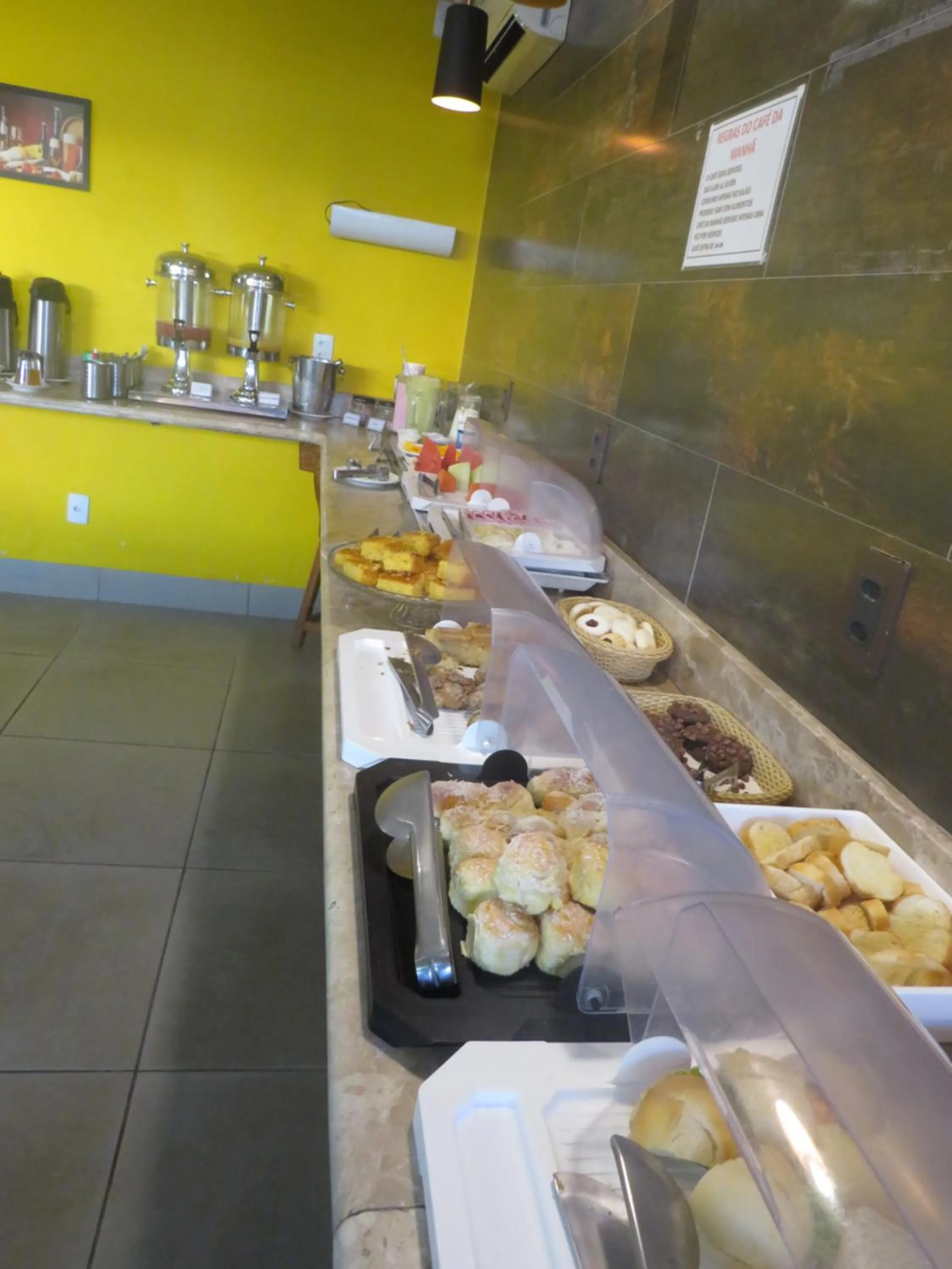 Breakfast in Sudoeste Hotel