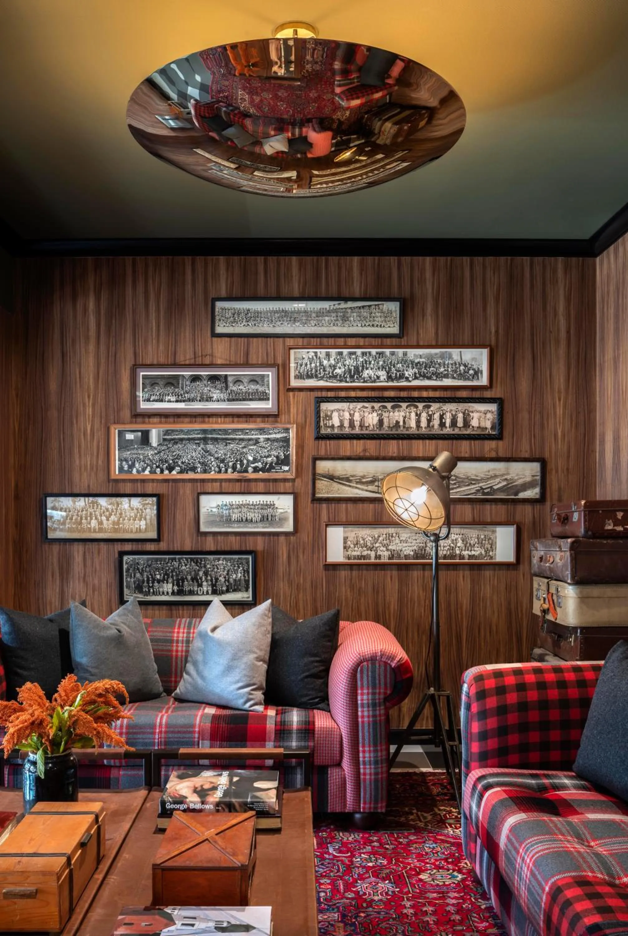 Living room in Graduate by Hilton Columbus