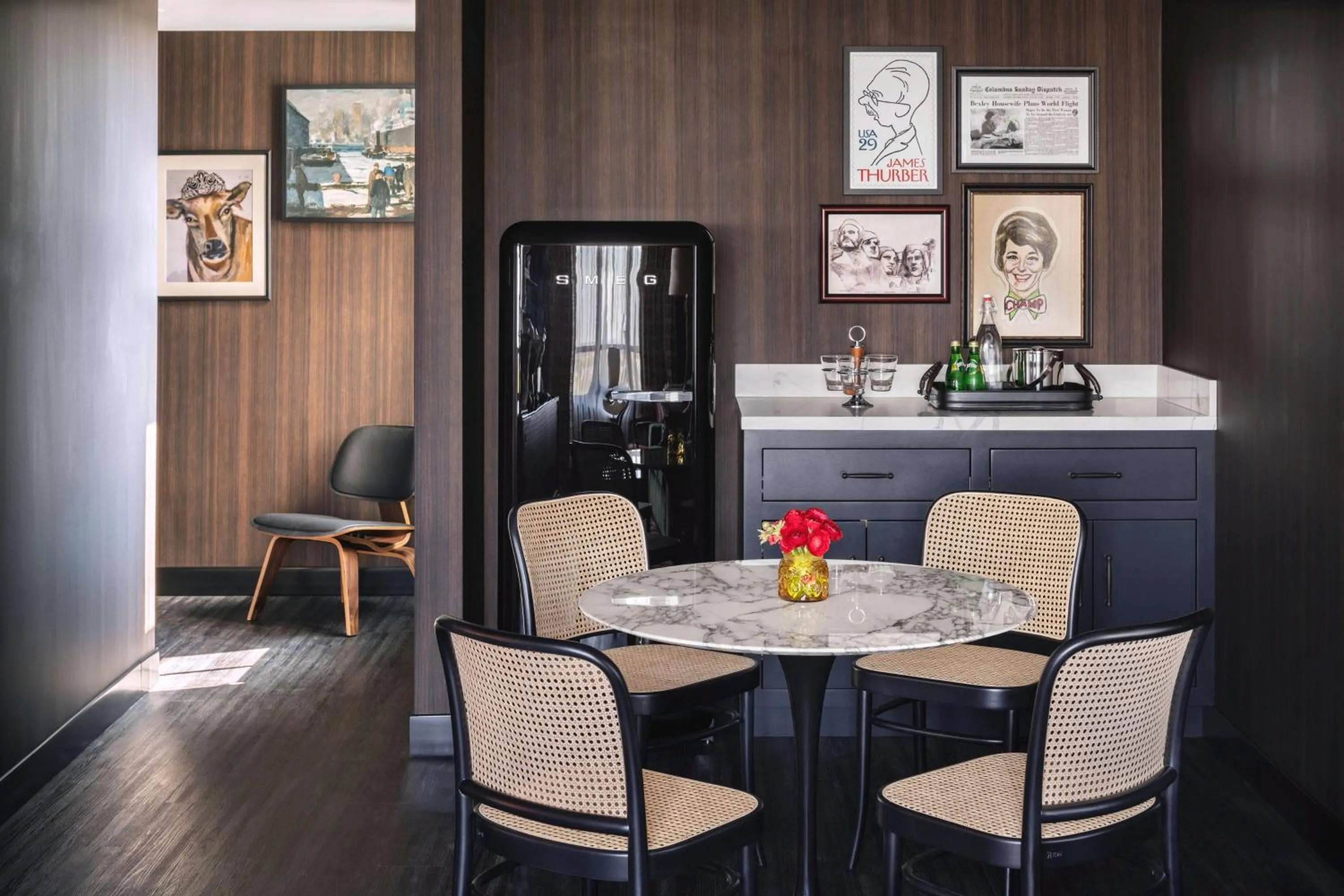 Living room in Graduate by Hilton Columbus