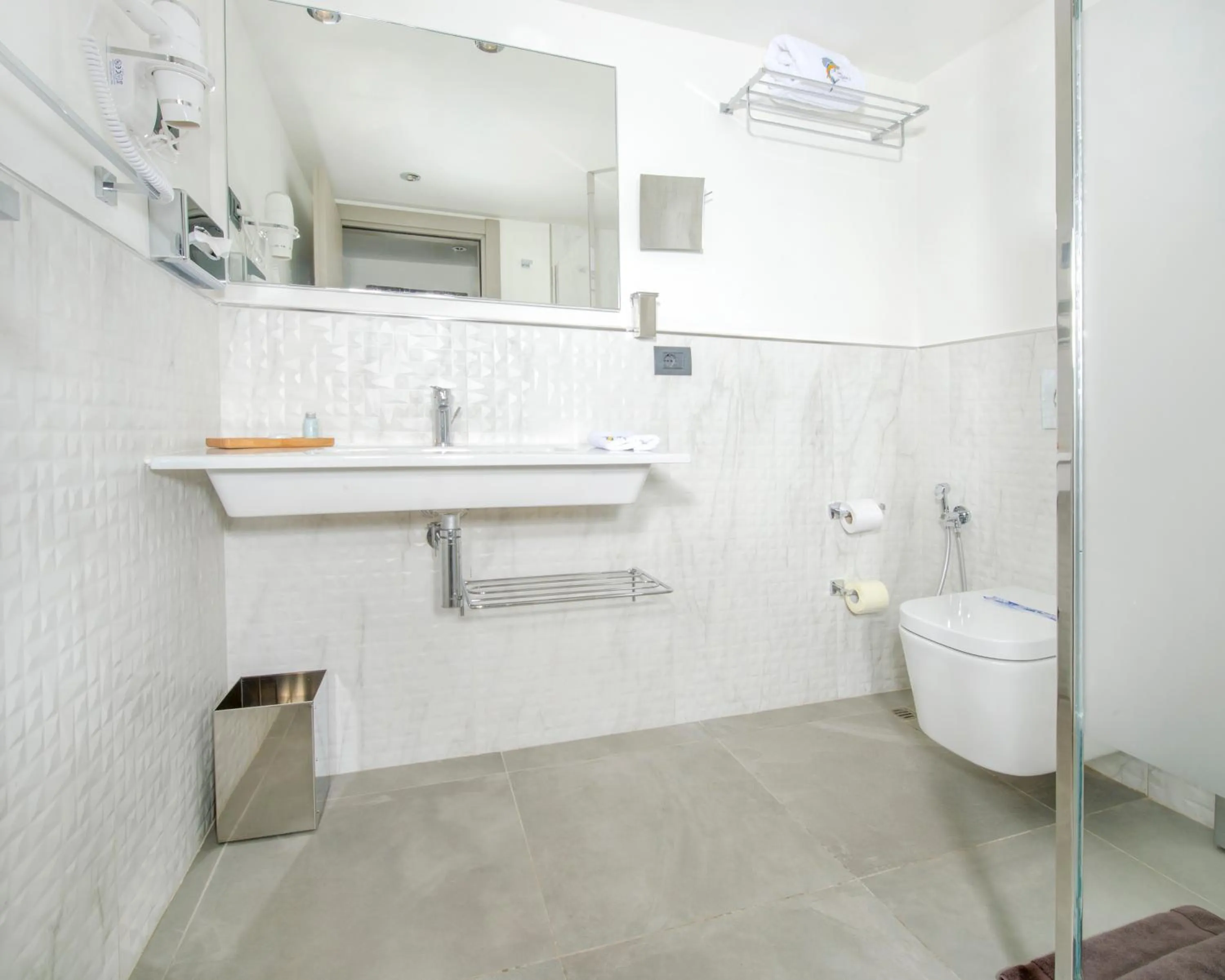 Toilet in Hotel Lagon 2