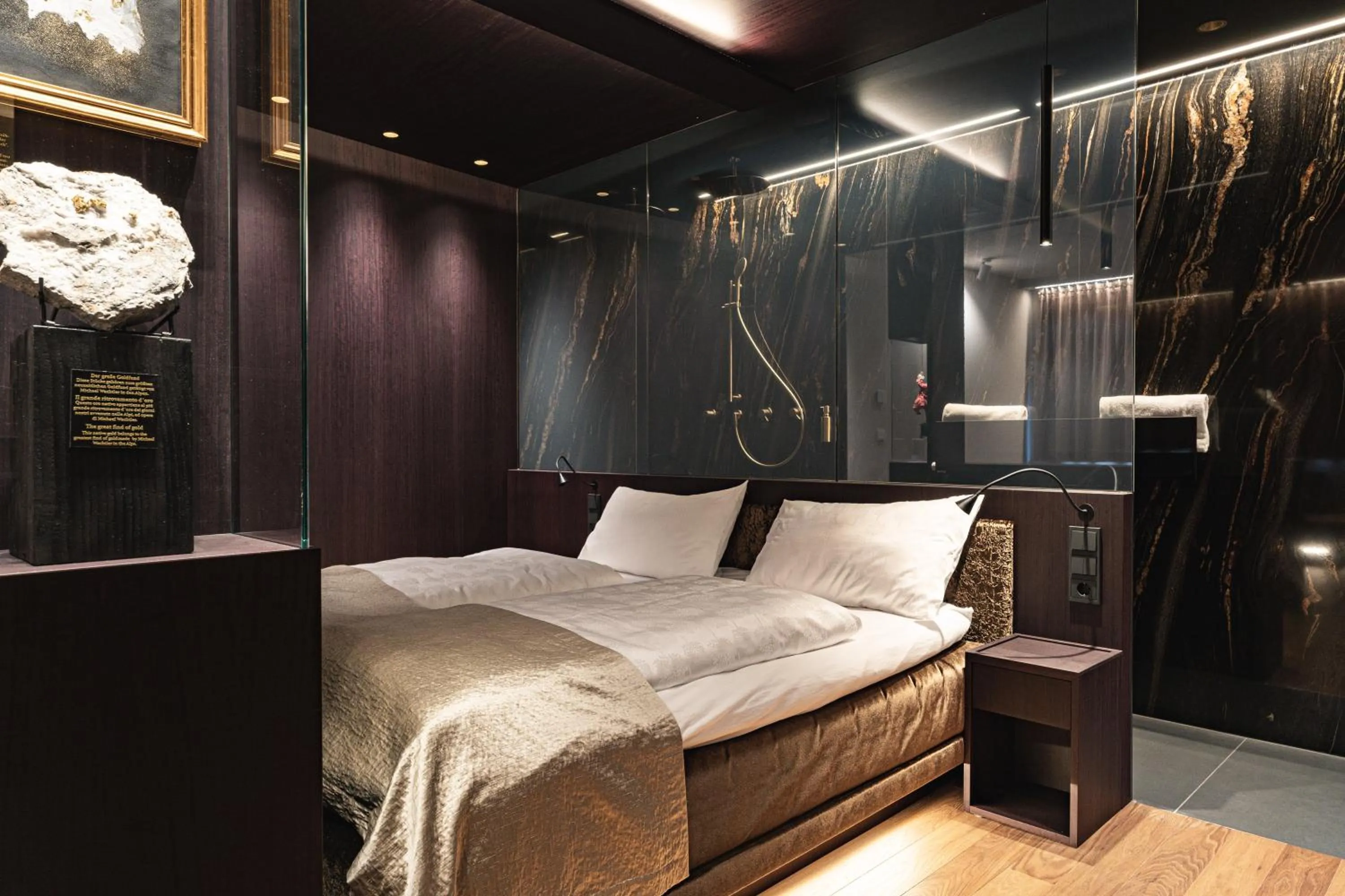 Shower, Bed in Wachtler Dolomite Apartments