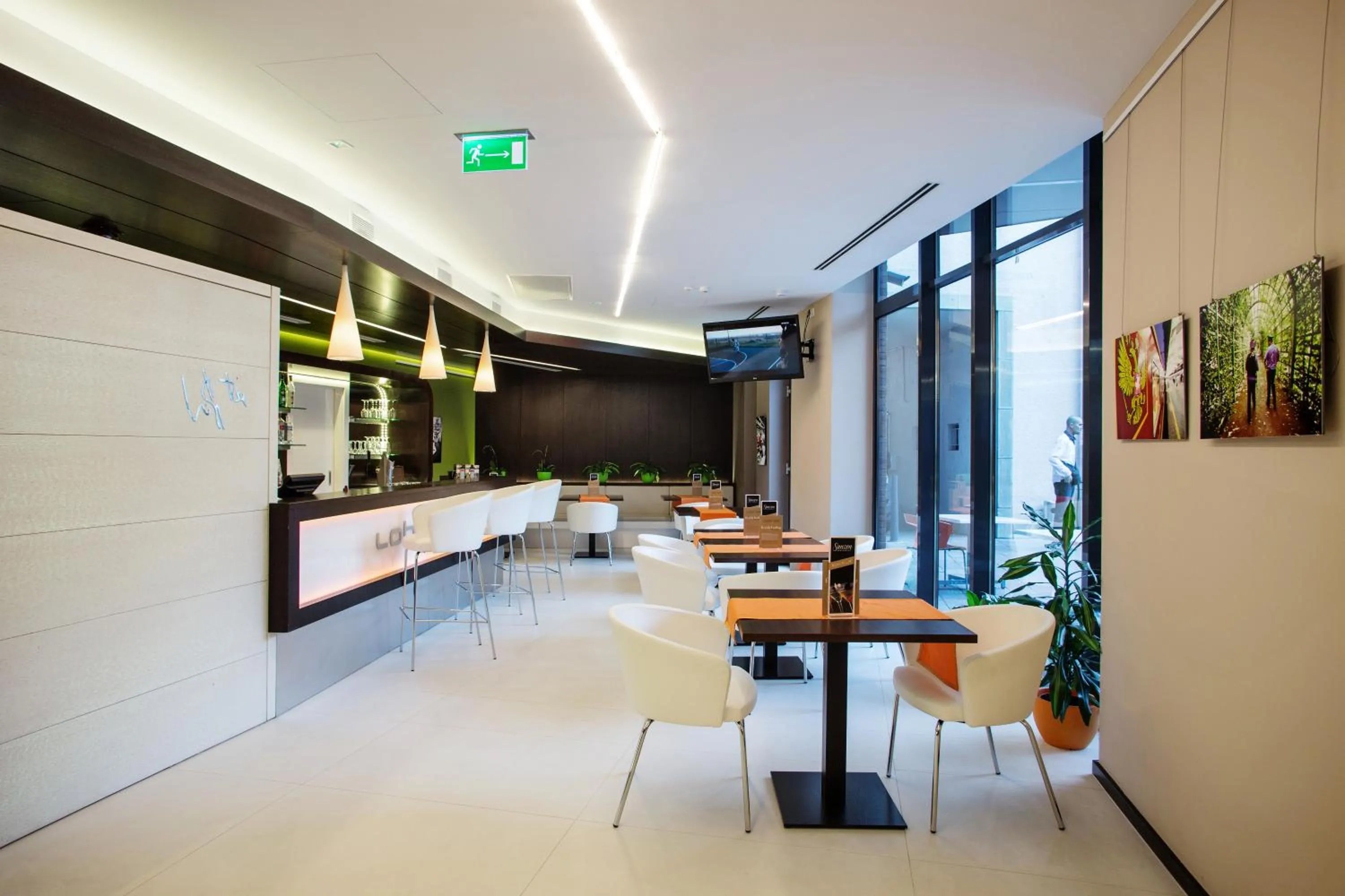 Restaurant/places to eat in Art Hotel Szeged