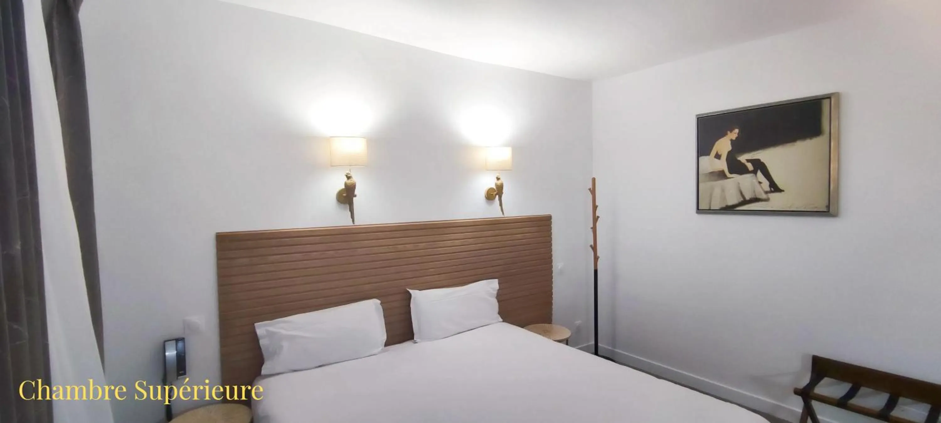 Bedroom, Bed in Hôtel Gaillon Opera