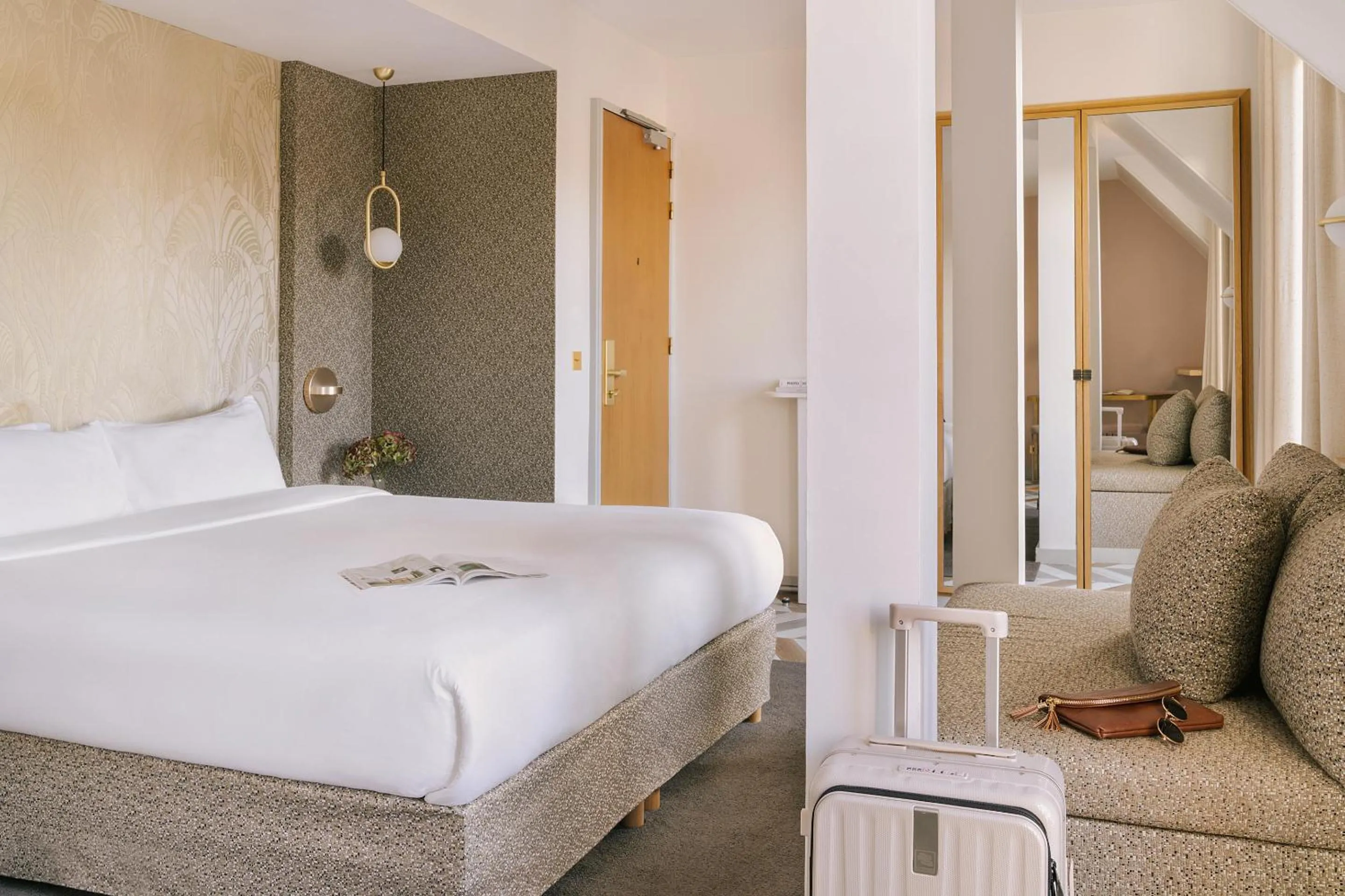 Bed in Hôtel Atala Champs Elysees