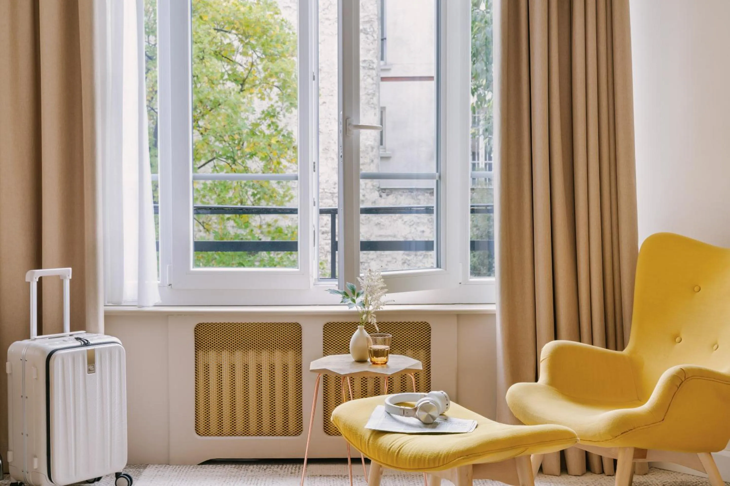 Seating area in Hôtel Atala Champs Elysees