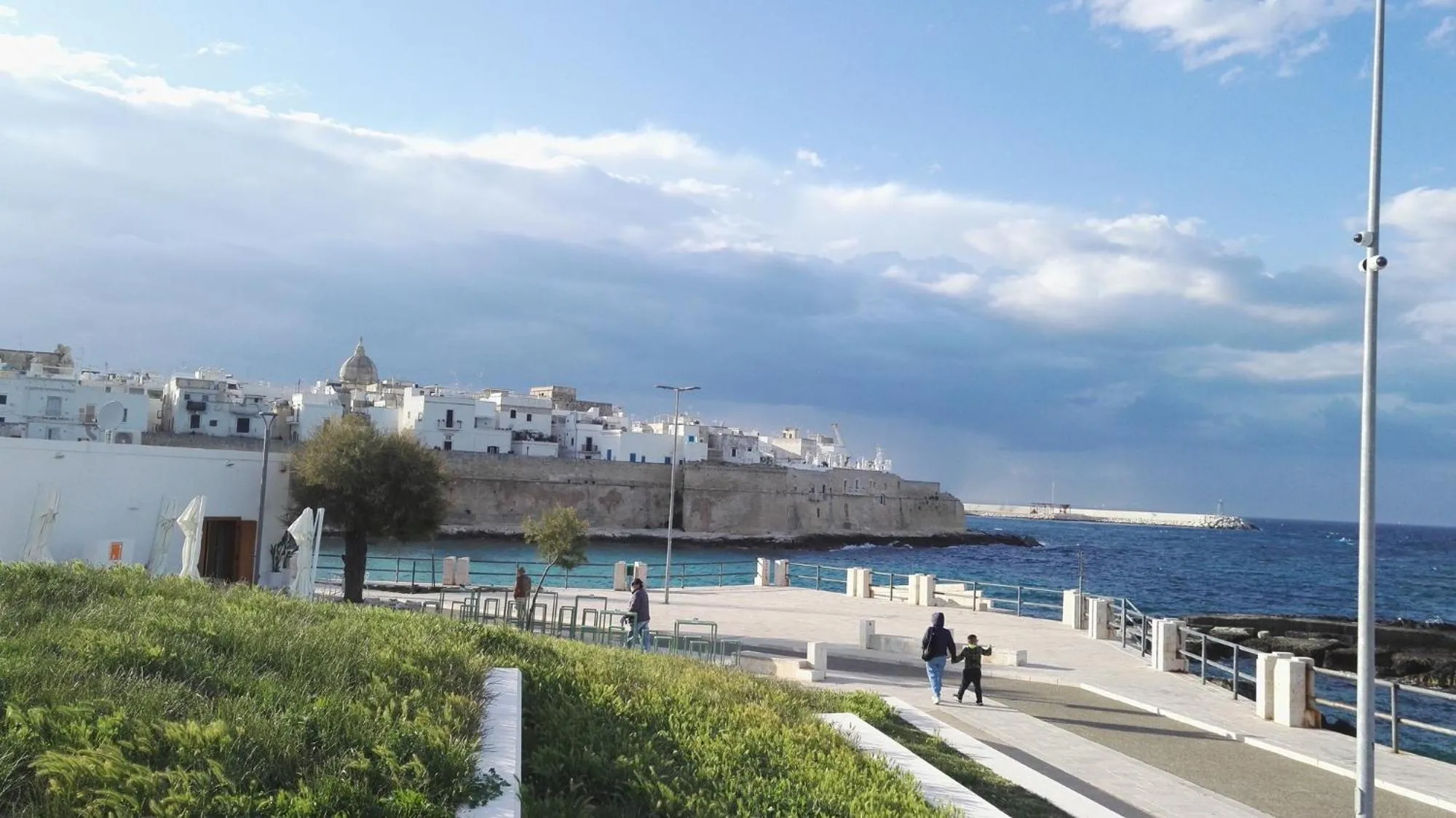 Neighbourhood in GALLERY ART - Sea View