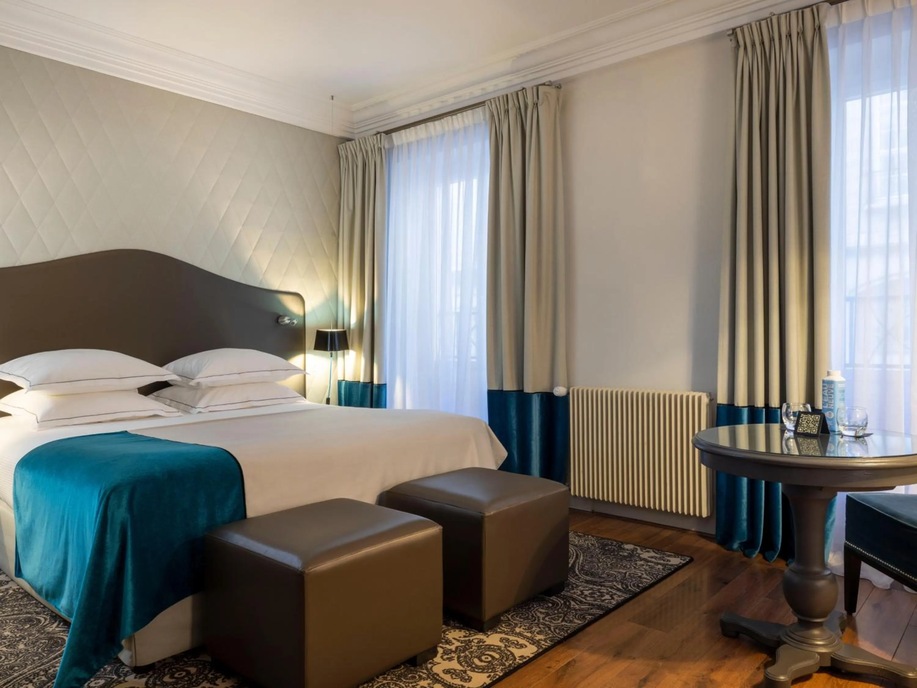 Bedroom, Bed in Edouard 7 Paris Opéra