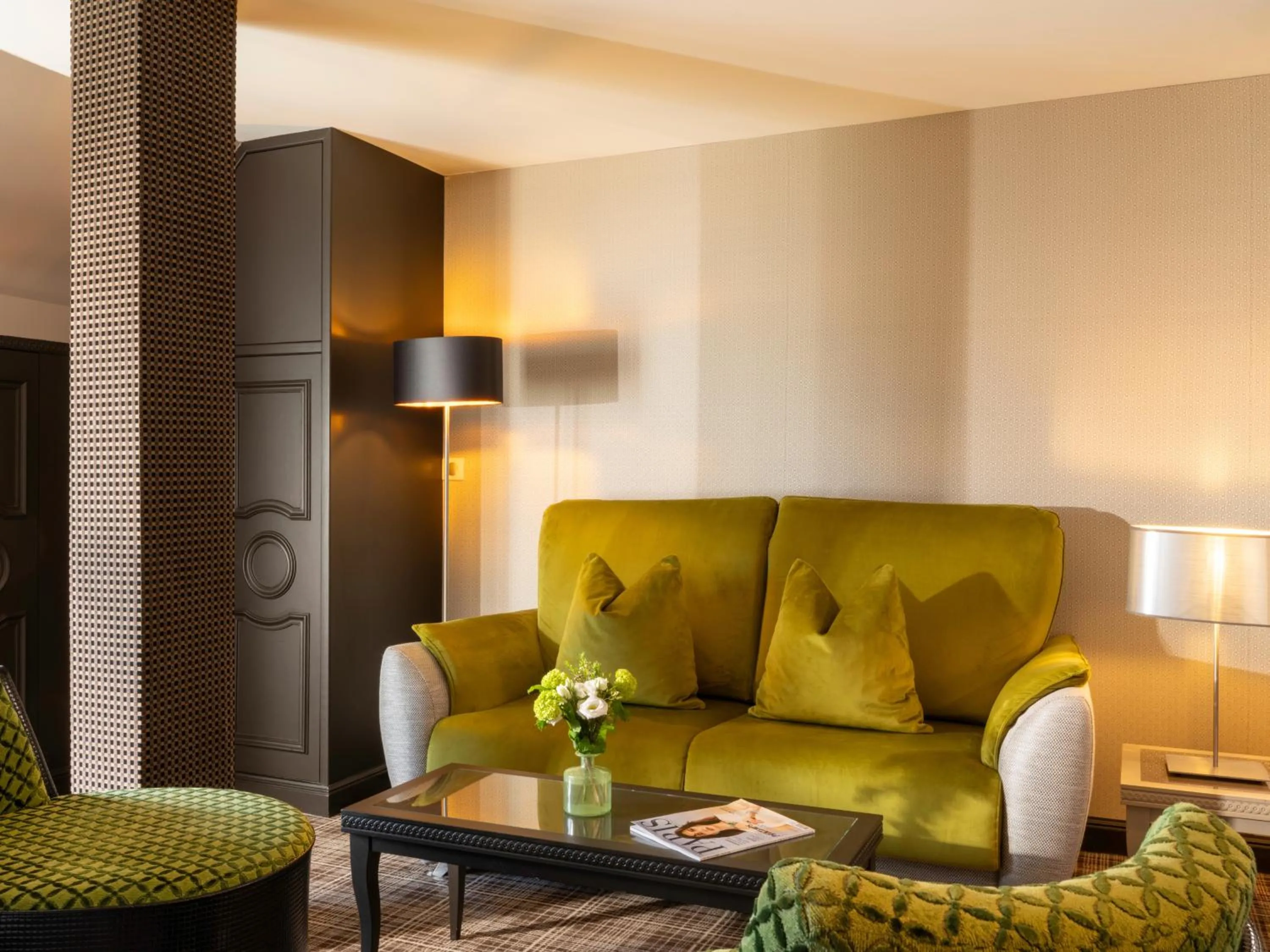 Living room in Edouard 7 Paris Opéra