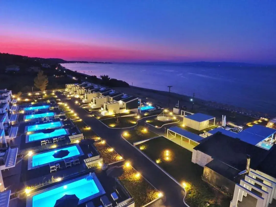 Crystal villas & suites Crystal villas & suites