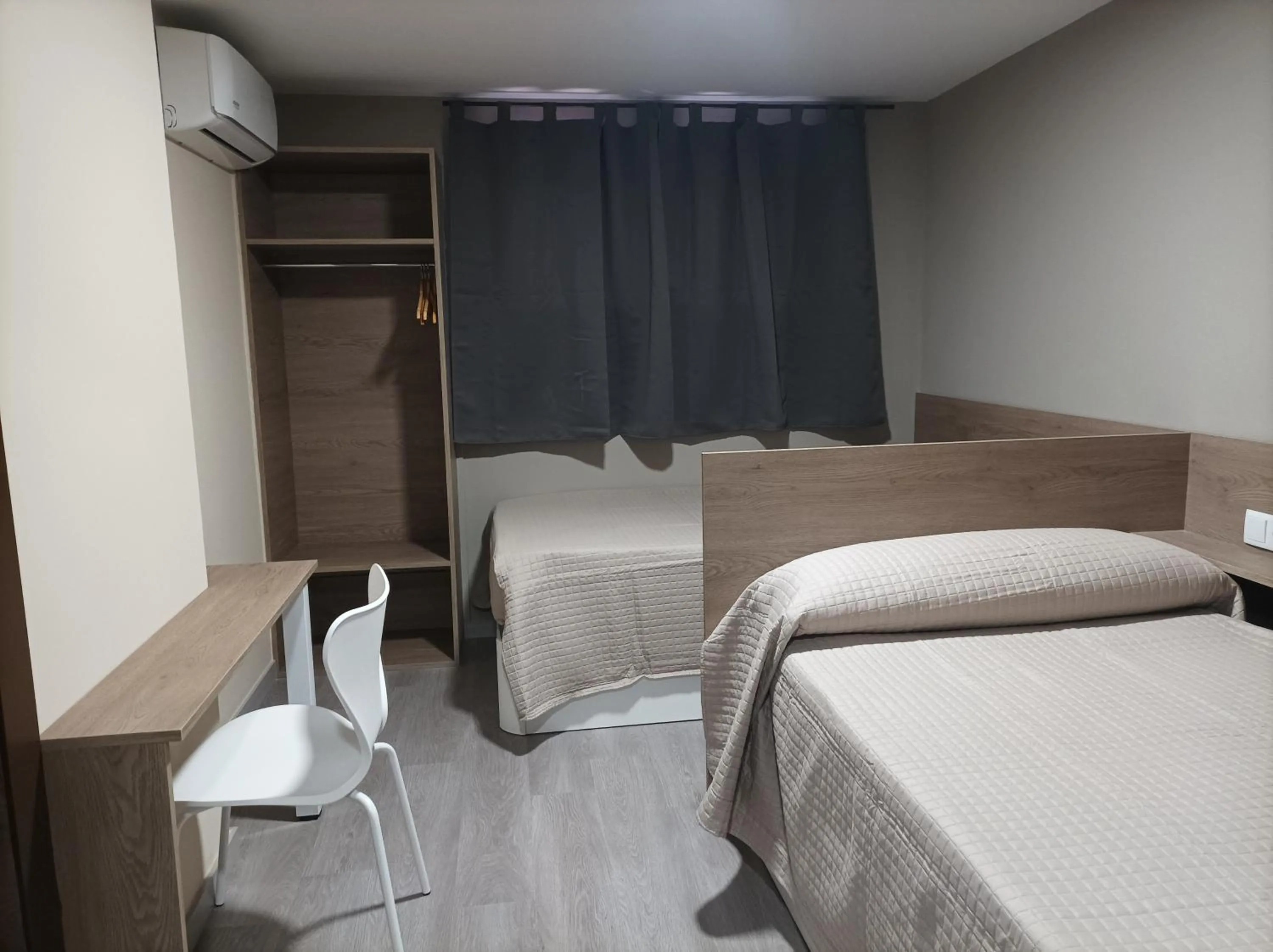 Bed in Hotel Balfagón