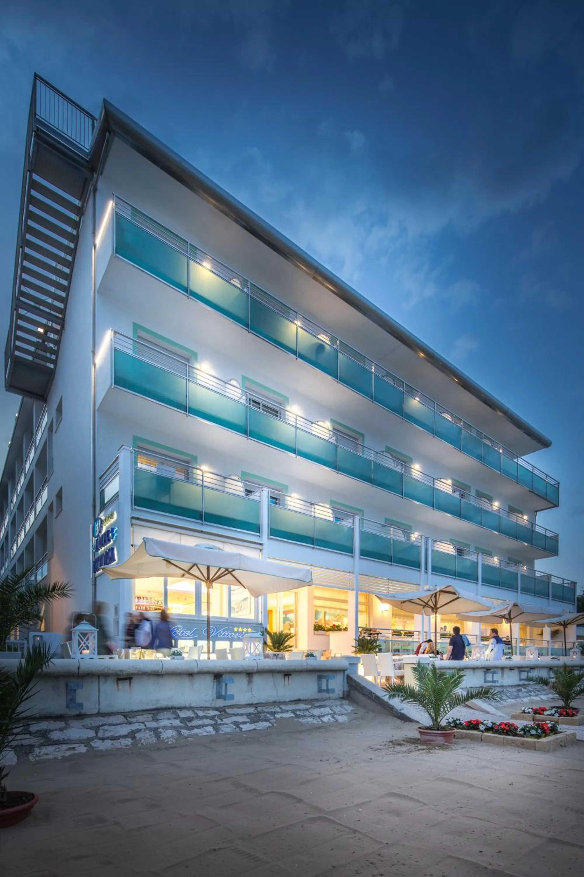Facade/entrance in Hotel Vittoria