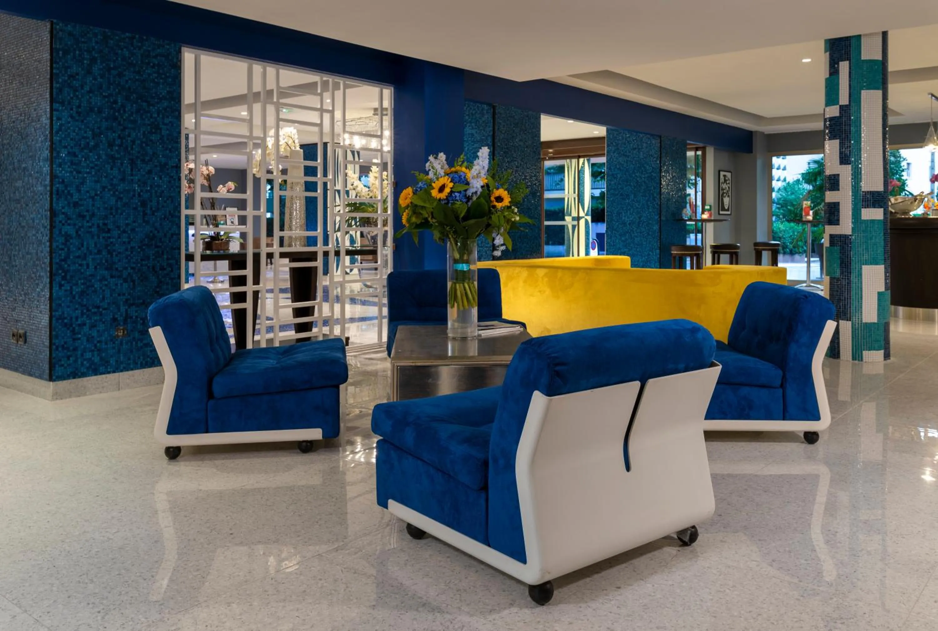 Lobby or reception in Juliana Hotel Cannes