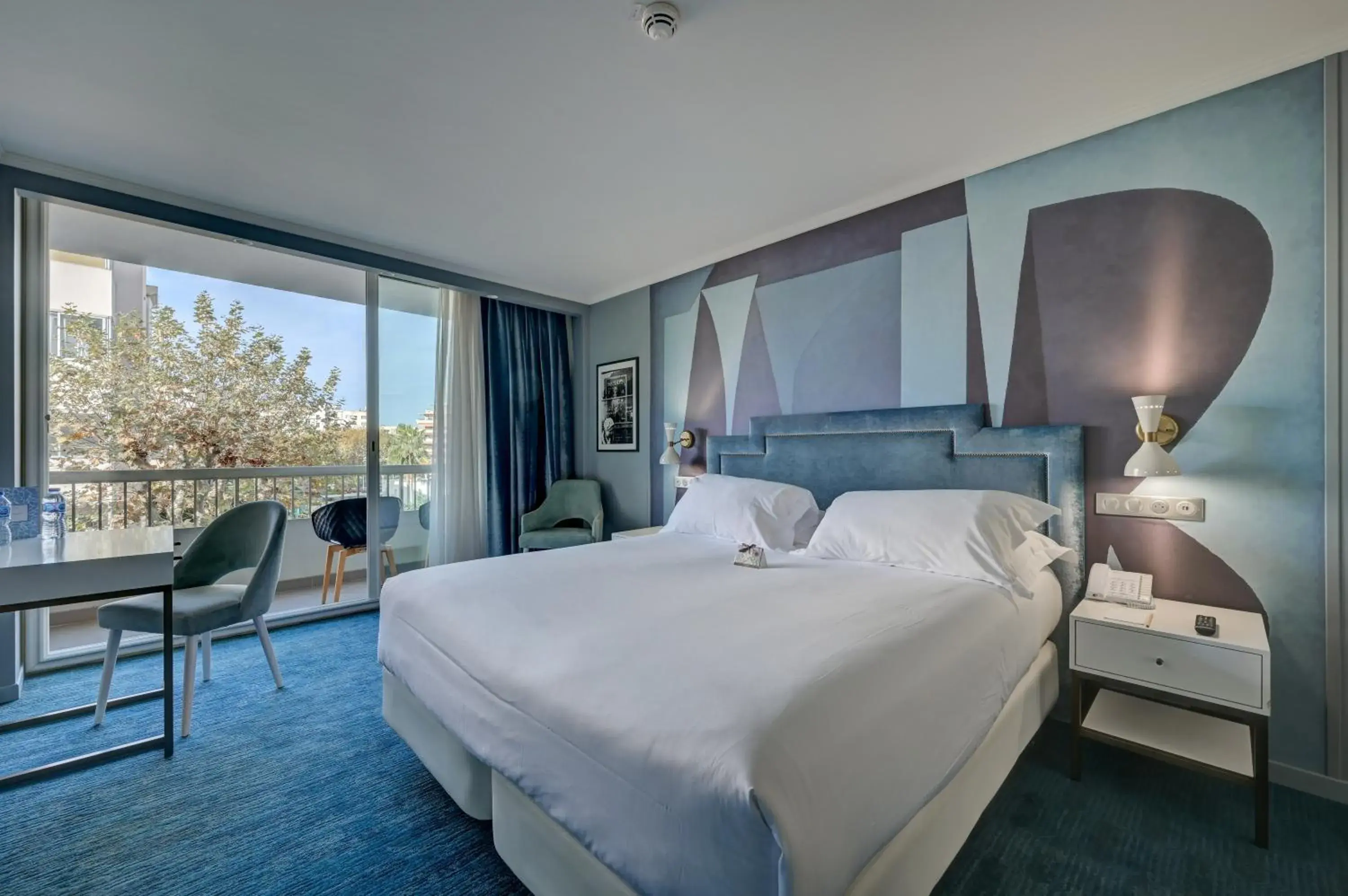 Double Room with Balcony in Juliana Hotel Cannes Double Room with Balcony in Juliana Hotel Cannes