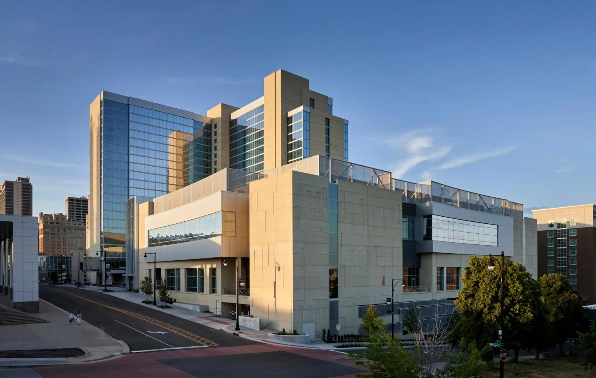 Property building in Loews Kansas City