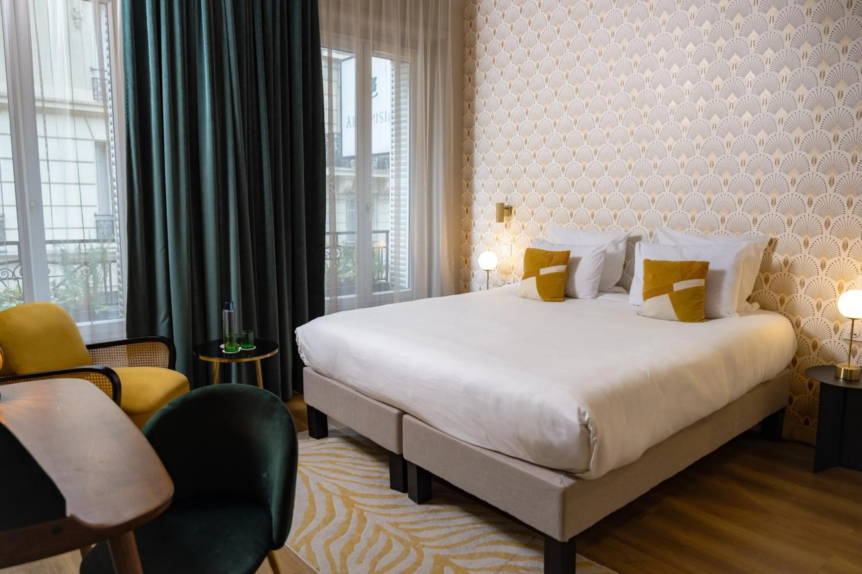 Bed in Hôtel Artemisia Montmartre