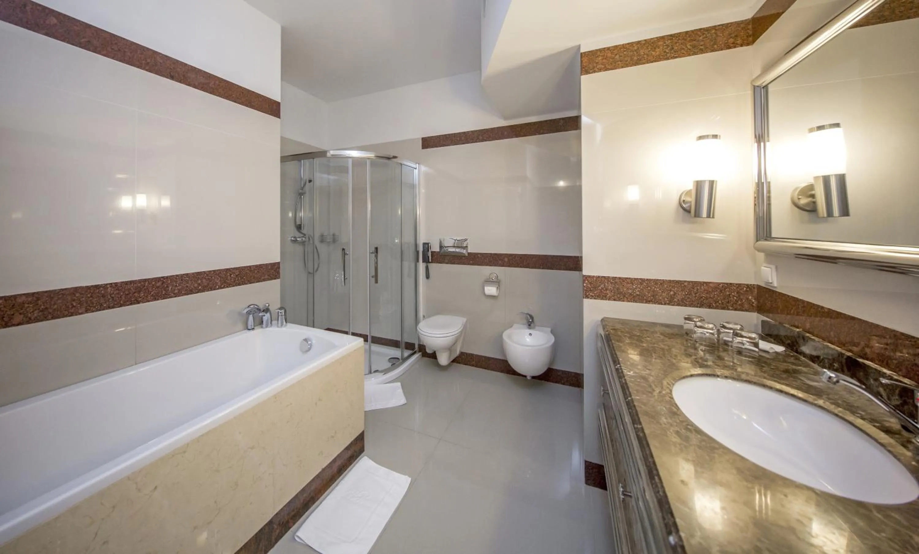 Bathroom in Hotel Gołębiewski Wisła