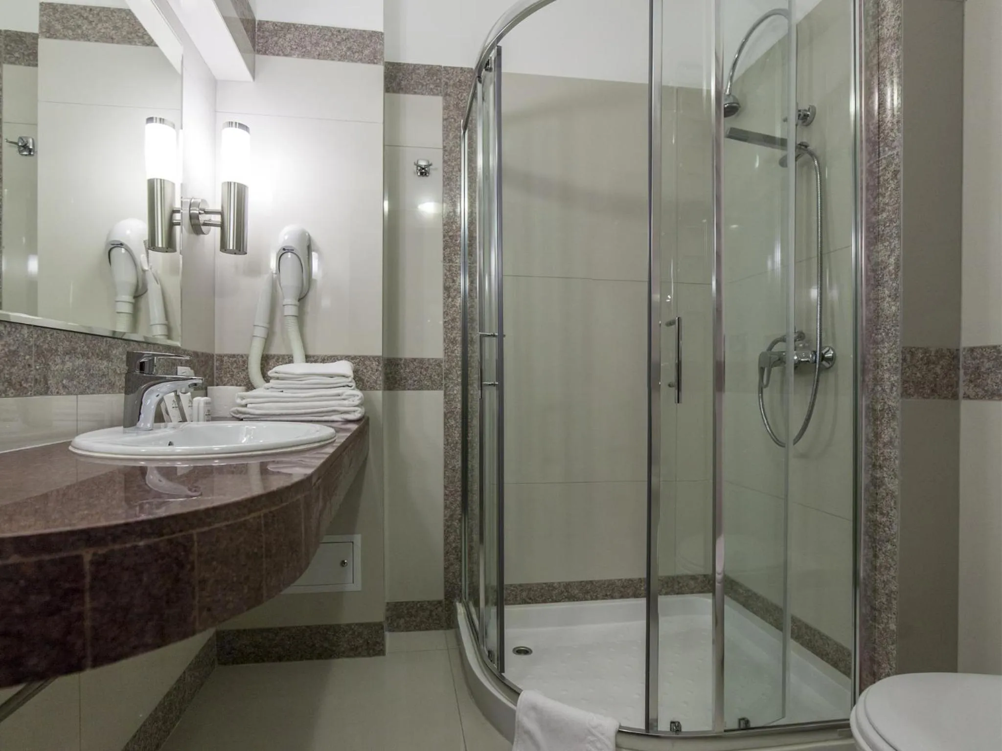 Shower in Hotel Gołębiewski Wisła