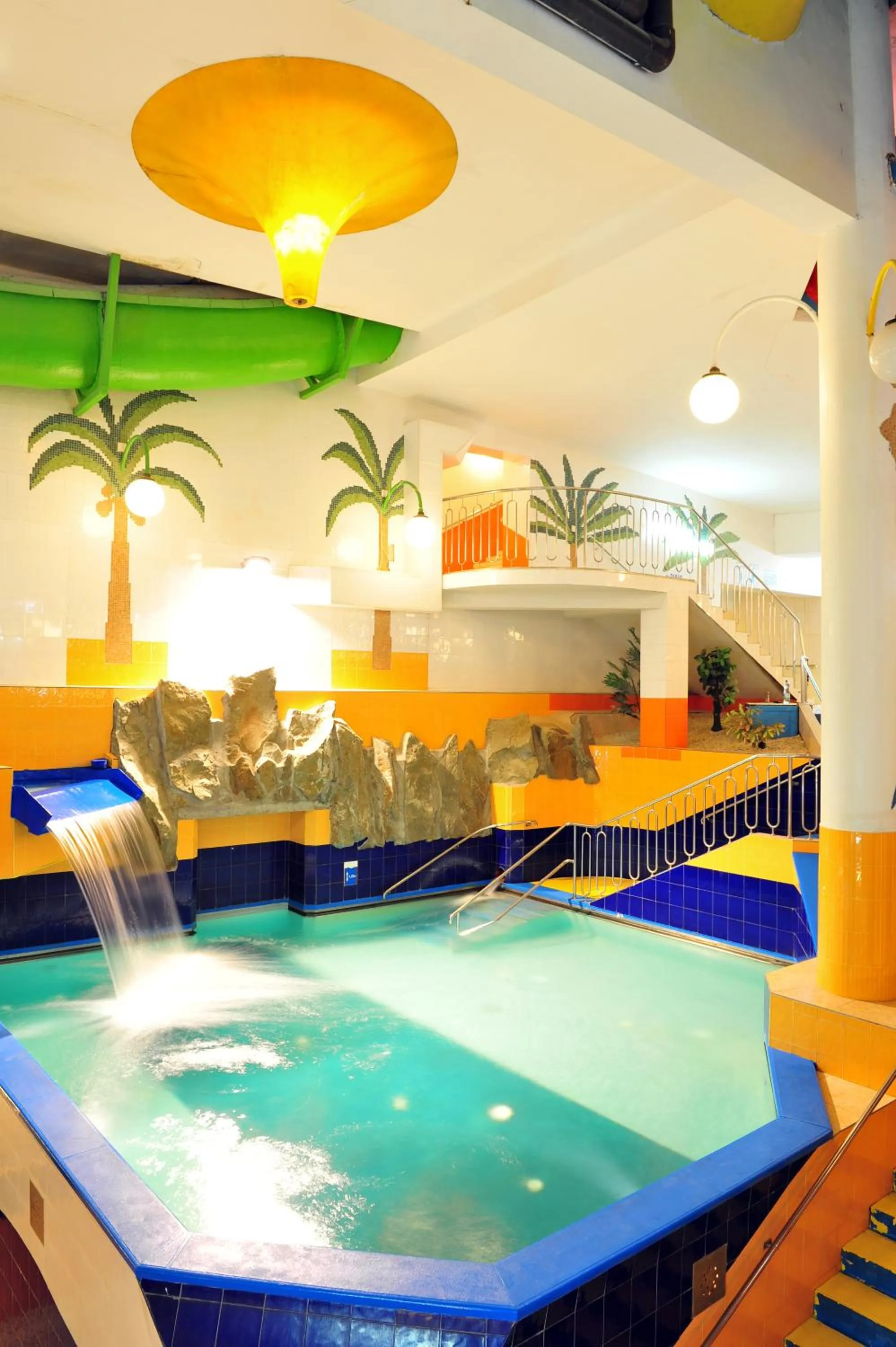 Swimming pool in Hotel Gołębiewski Wisła