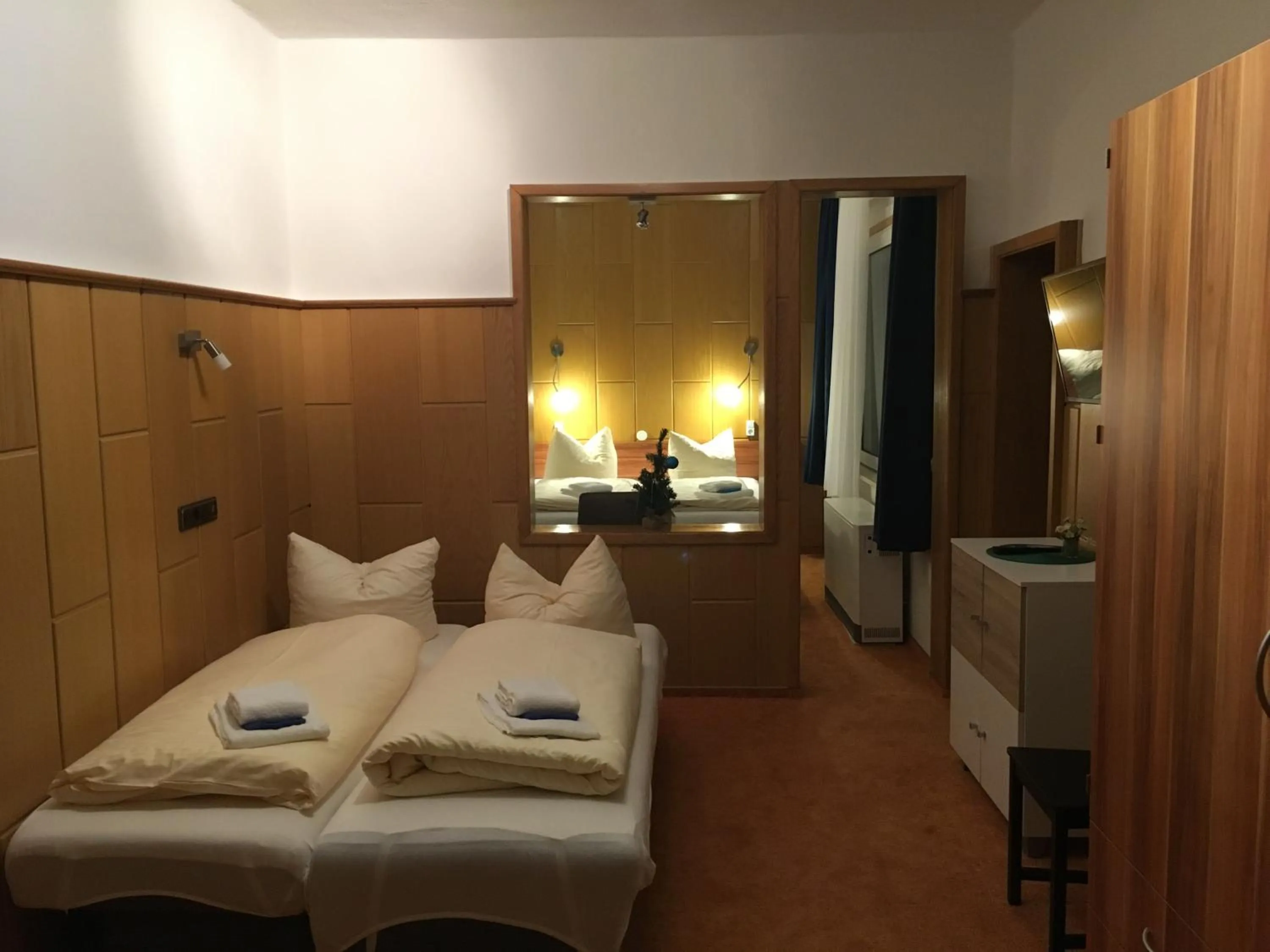 Bed in Hotel & Restaurant Druidenstein