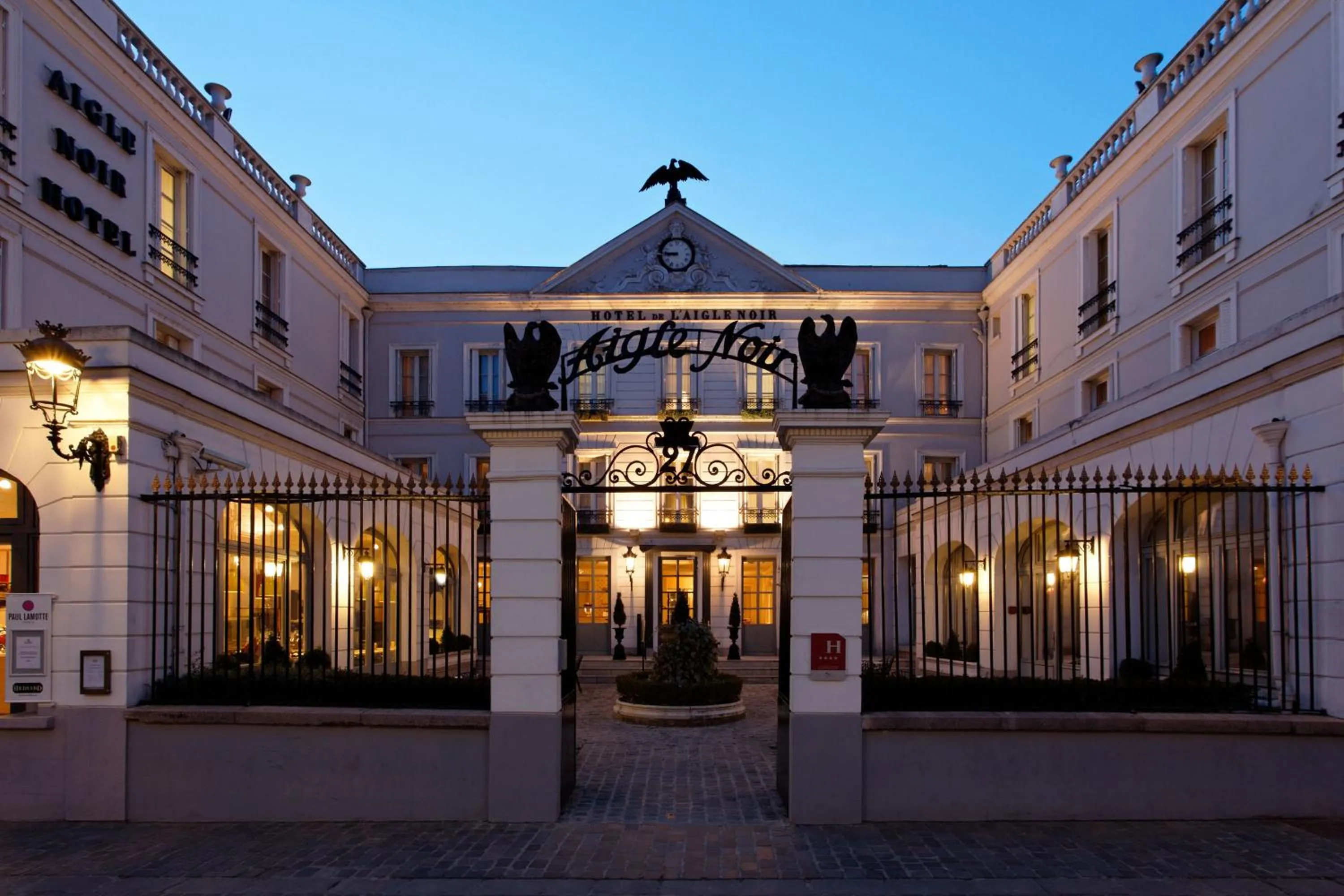 Facade/entrance in Aigle Noir Hotel Fontainebleau - MGallery Collection