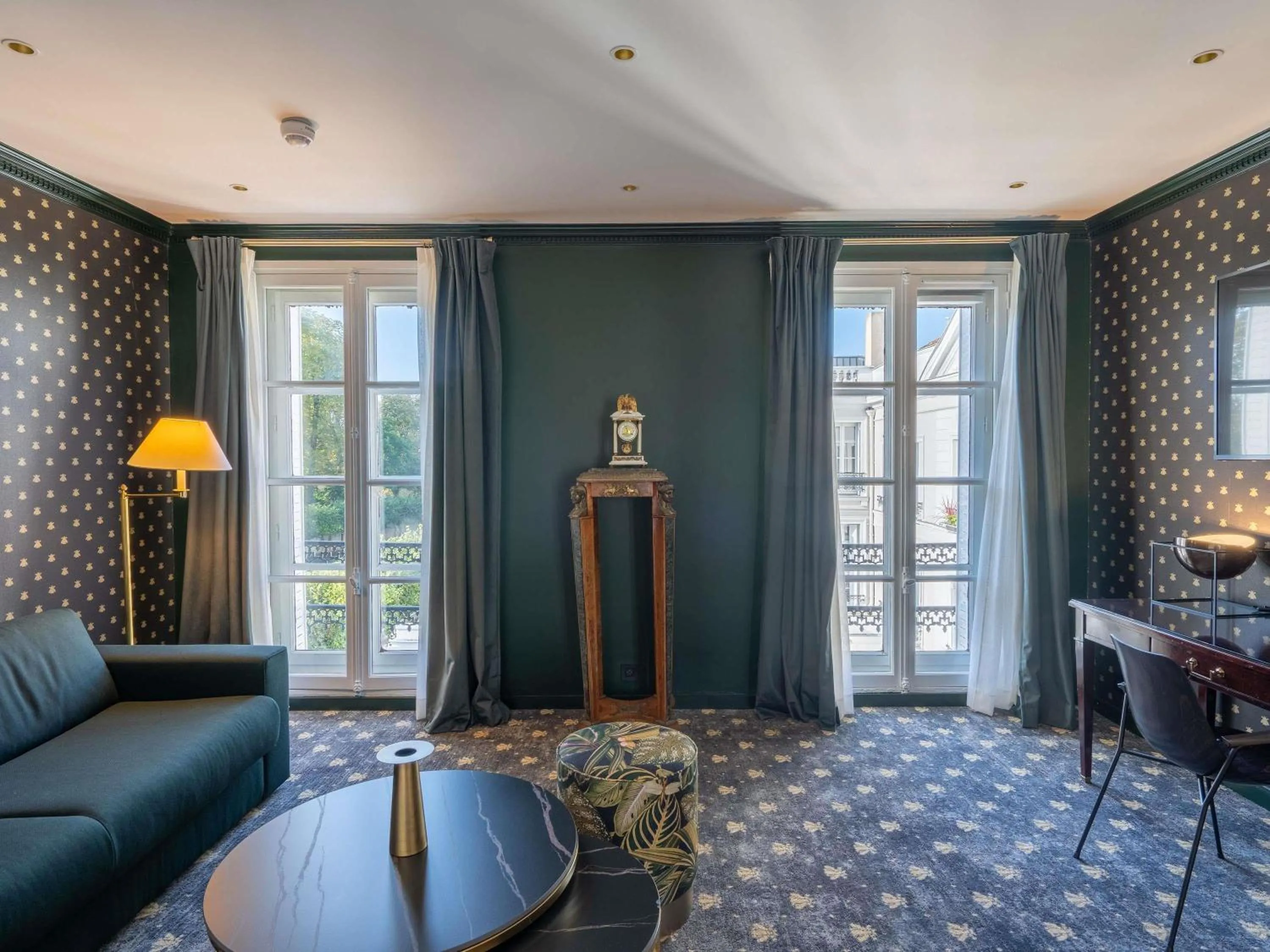 Property building in Aigle Noir Hotel Fontainebleau - MGallery Collection