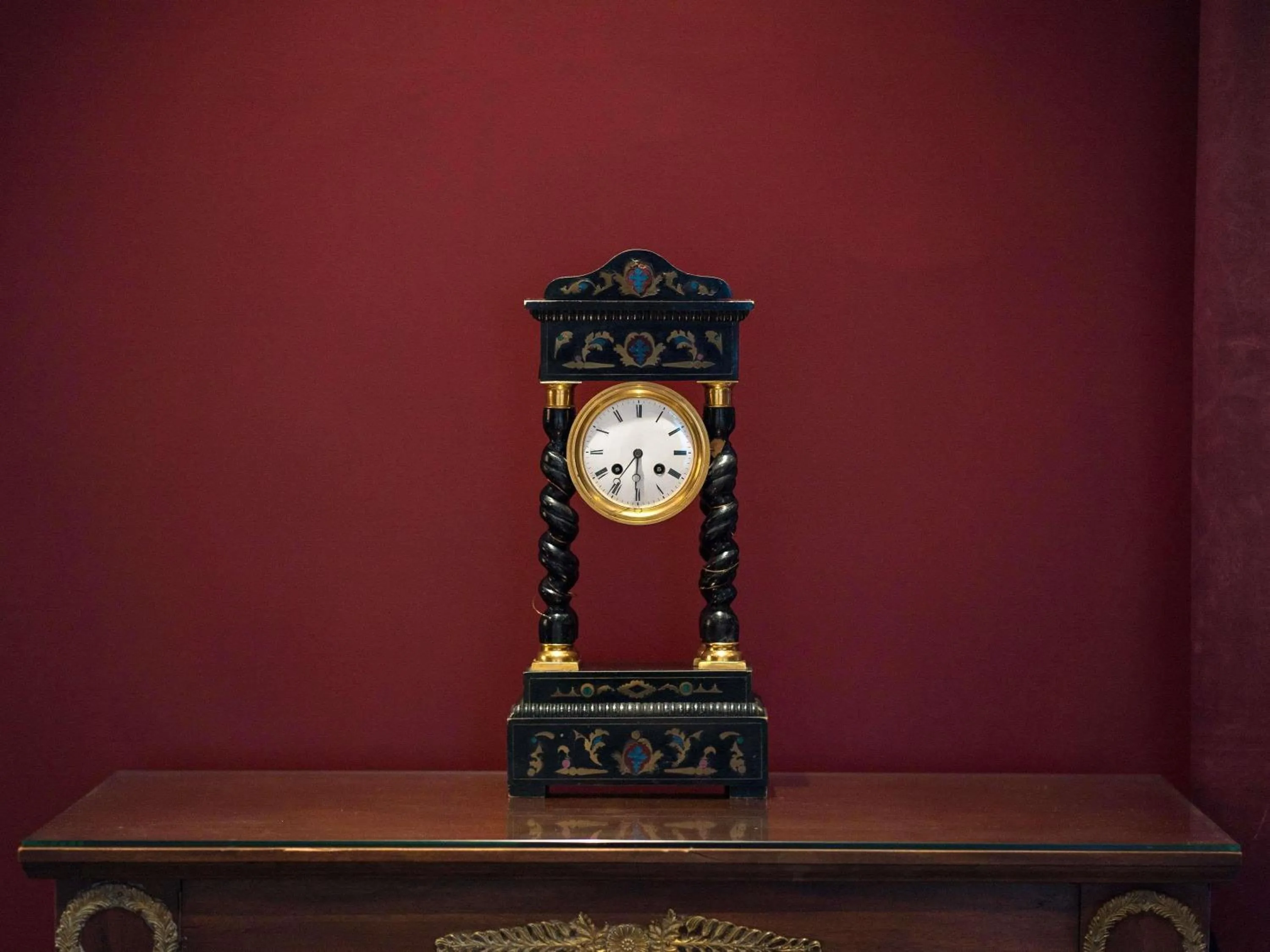 Photo of the whole room in Aigle Noir Hotel Fontainebleau - MGallery Collection