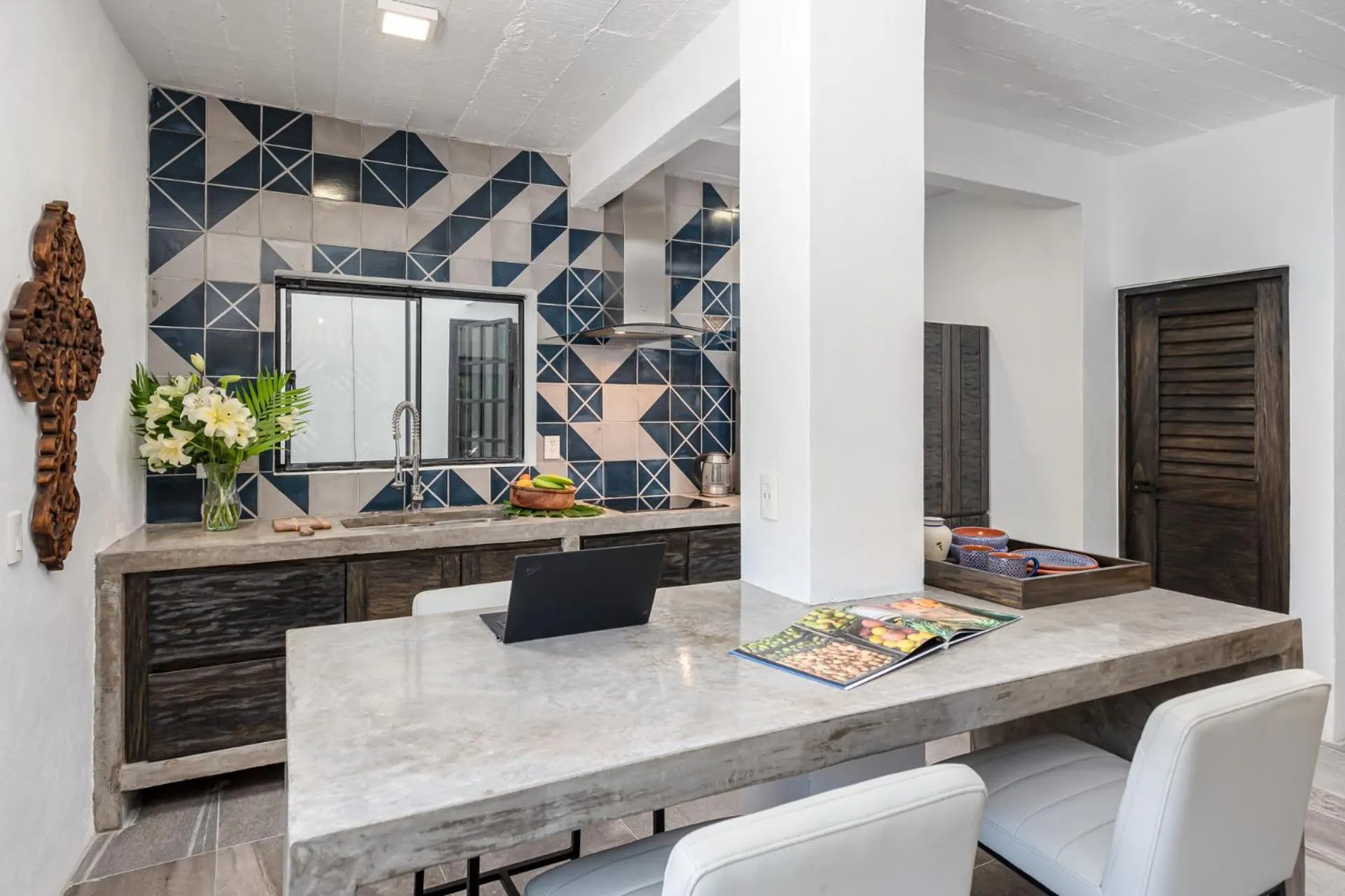 Dining area in Cuale