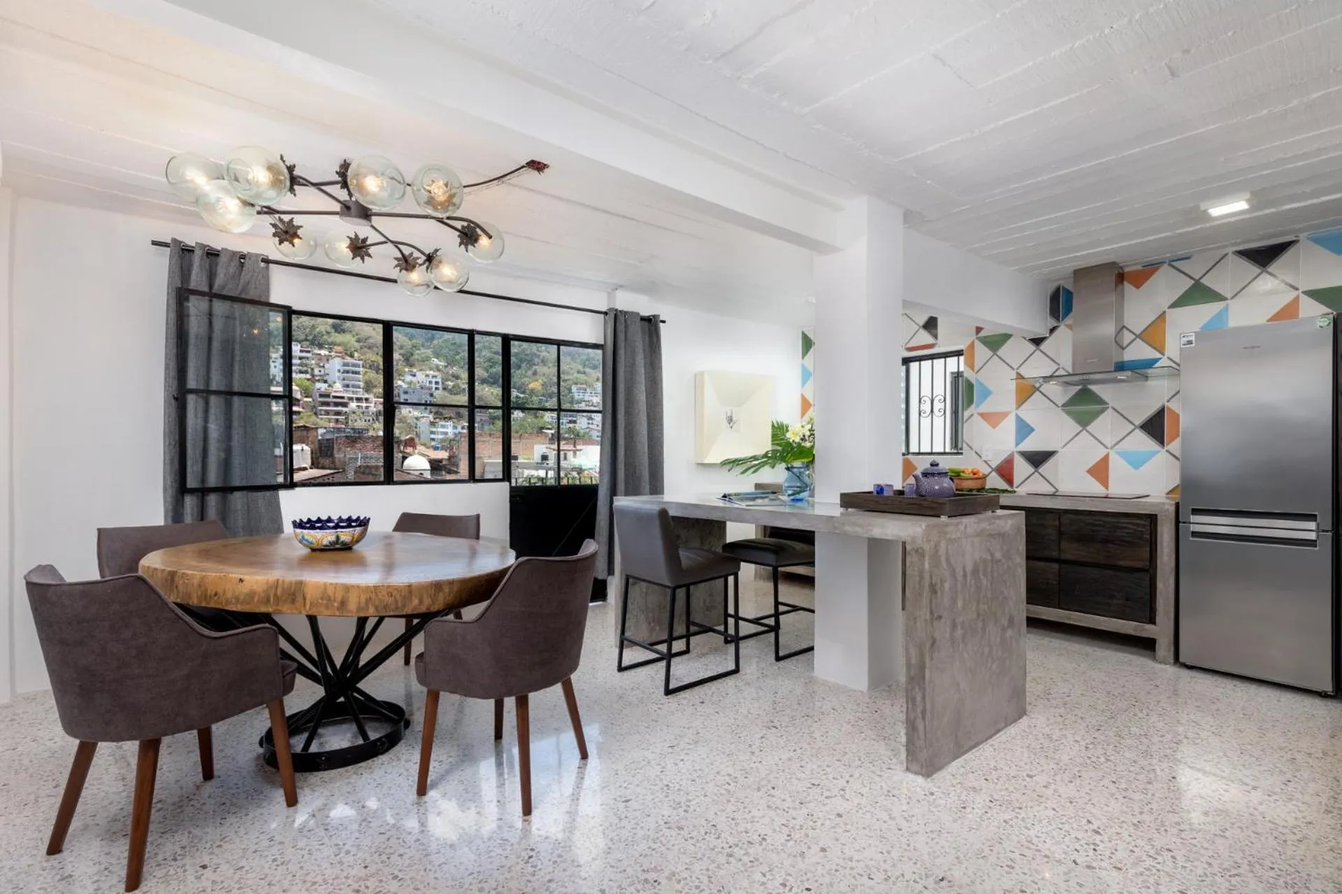 Dining area in Cuale