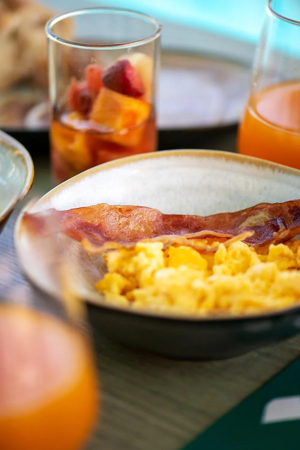 Breakfast in Latitude 21