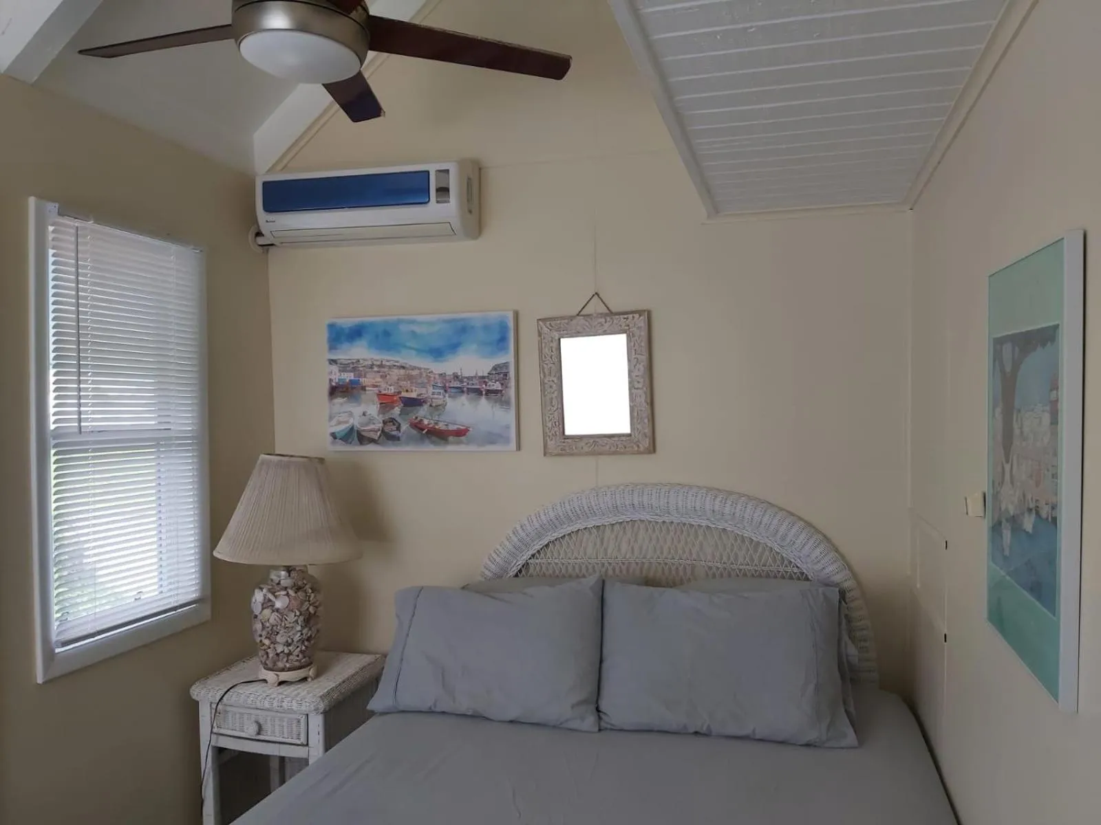 Bedroom, Bed in Sealofts On The Beach