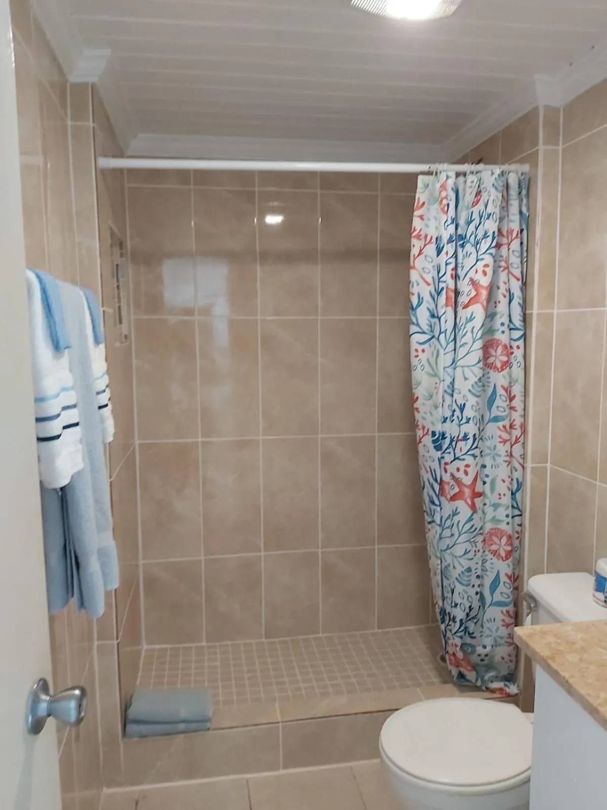 Bathroom in Sealofts On The Beach
