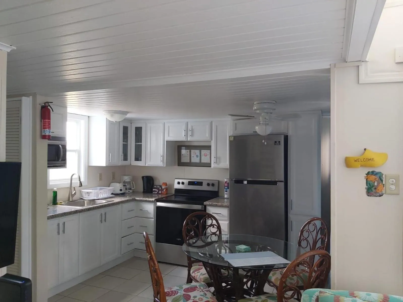Kitchen or kitchenette in Sealofts On The Beach