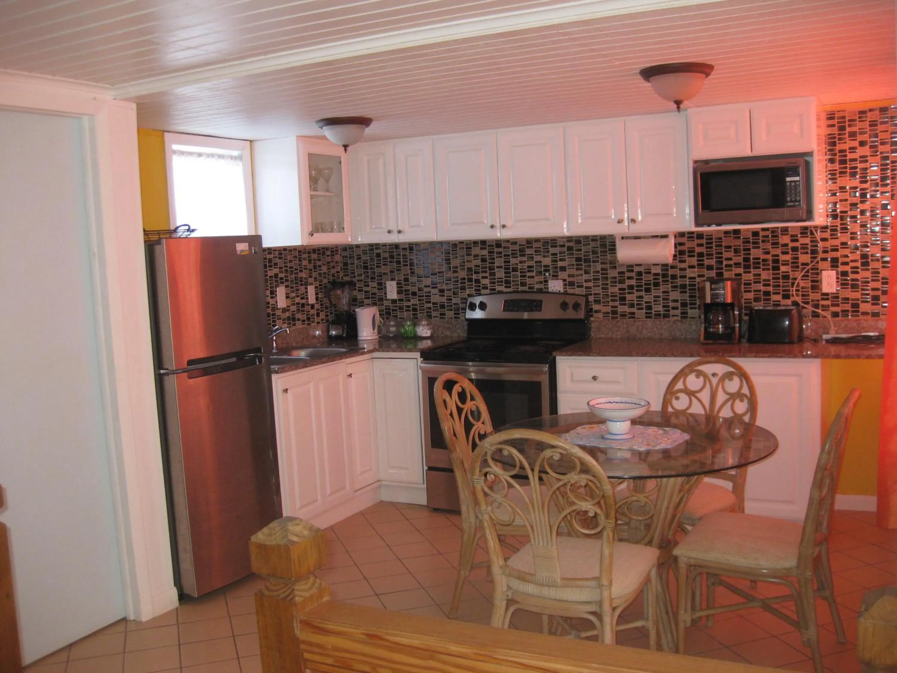 Kitchen or kitchenette in Sealofts On The Beach