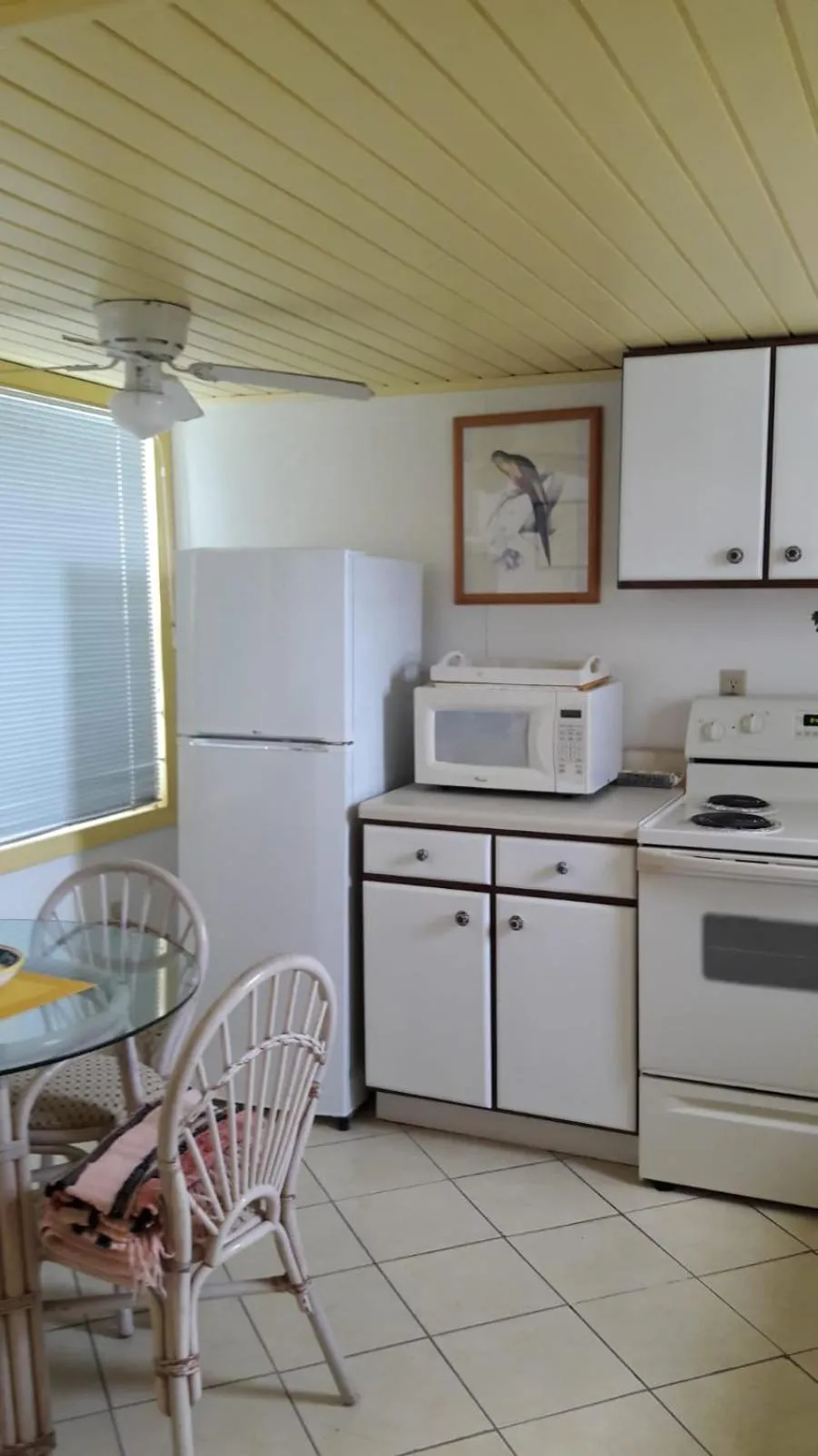Kitchen or kitchenette in Sealofts On The Beach
