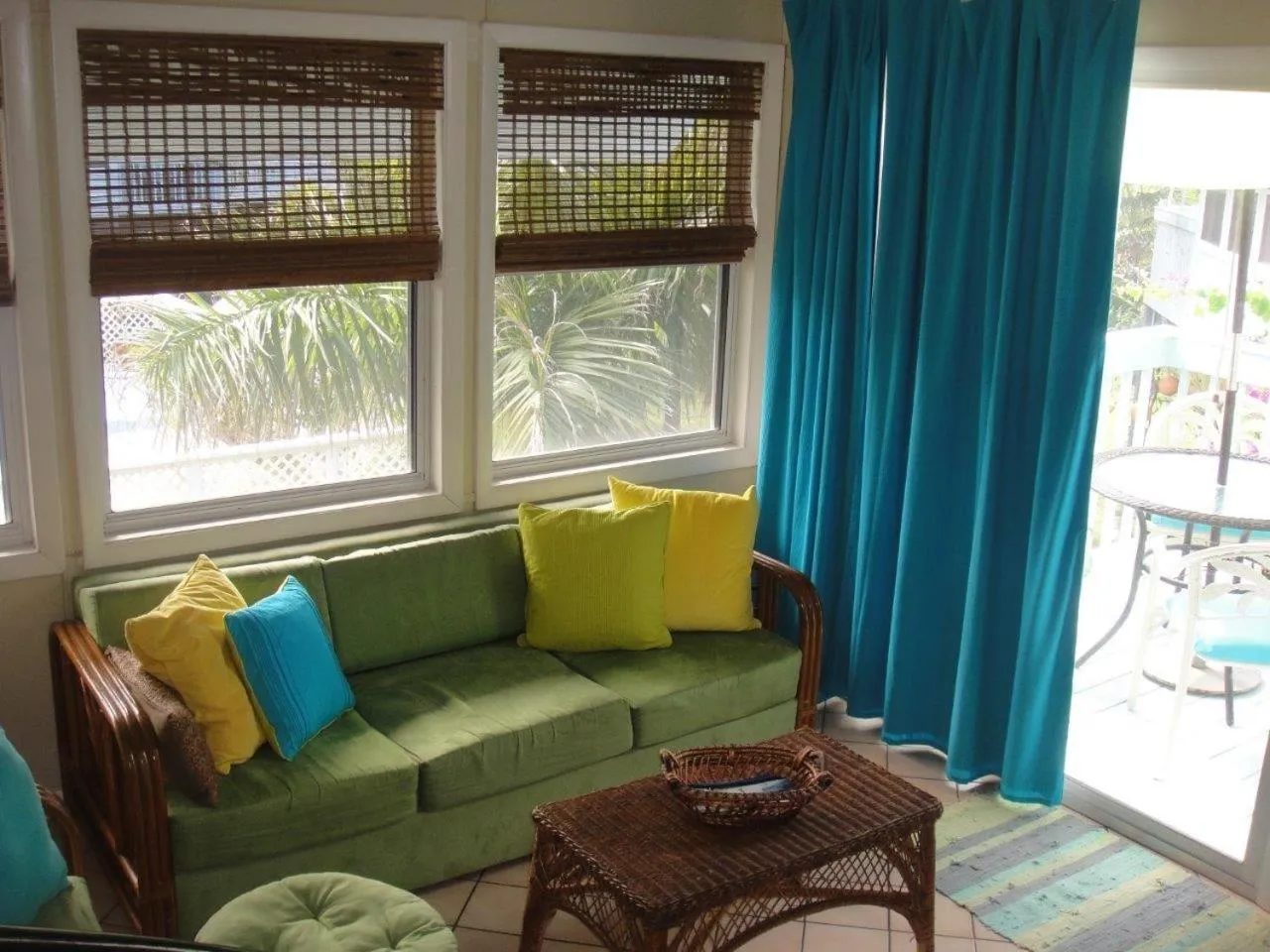 Living room in Sealofts On The Beach