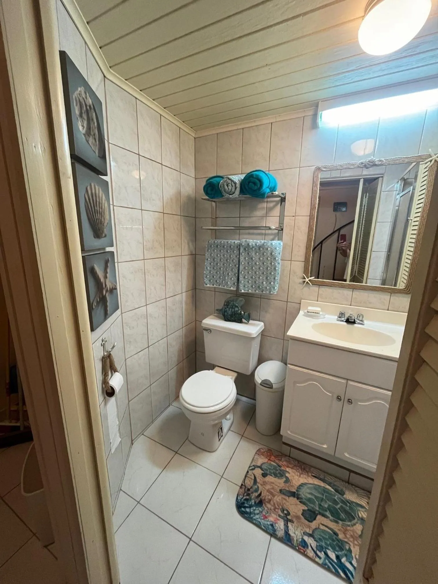 Toilet in Sealofts On The Beach