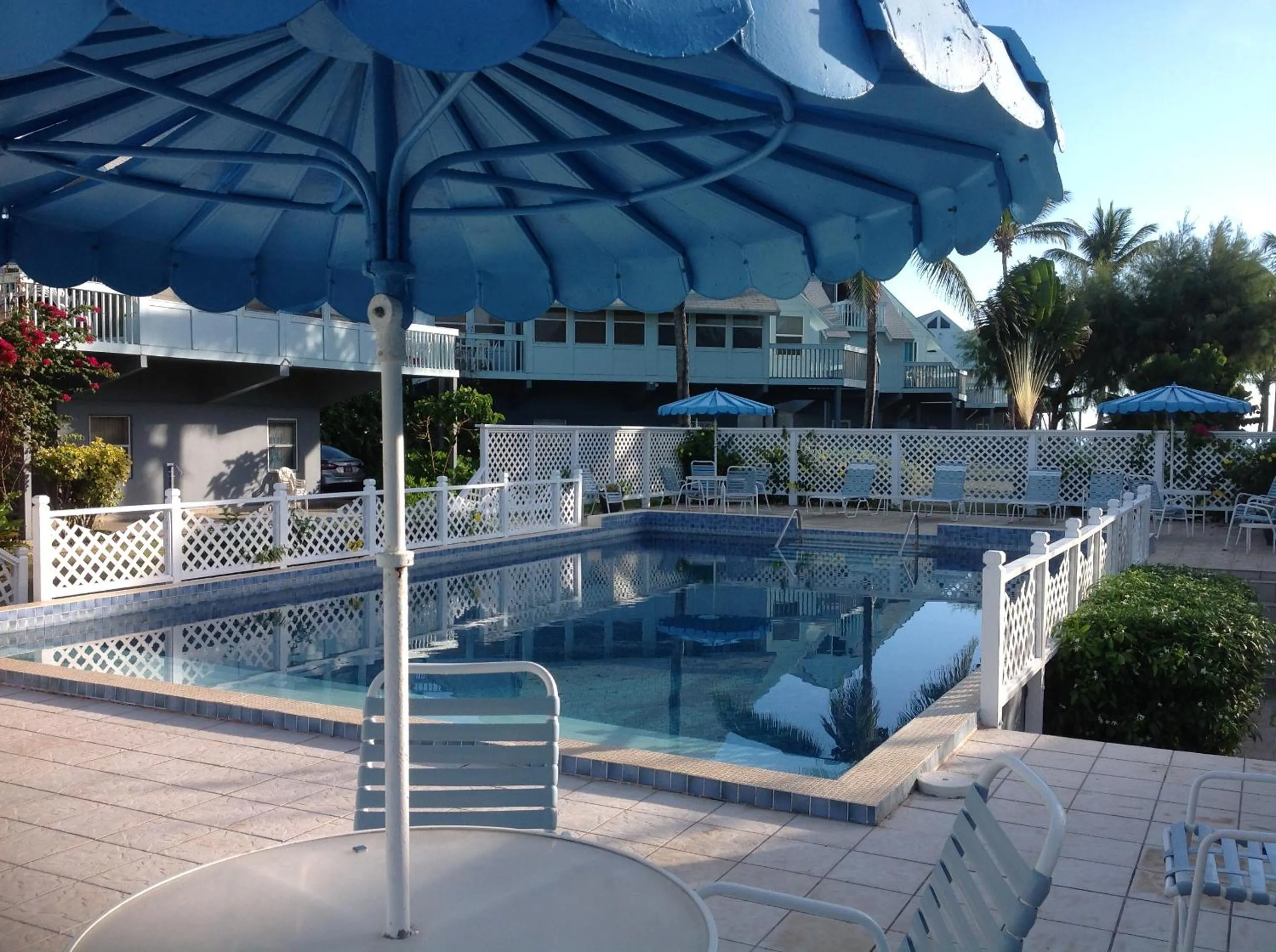 Pool view in Sealofts On The Beach