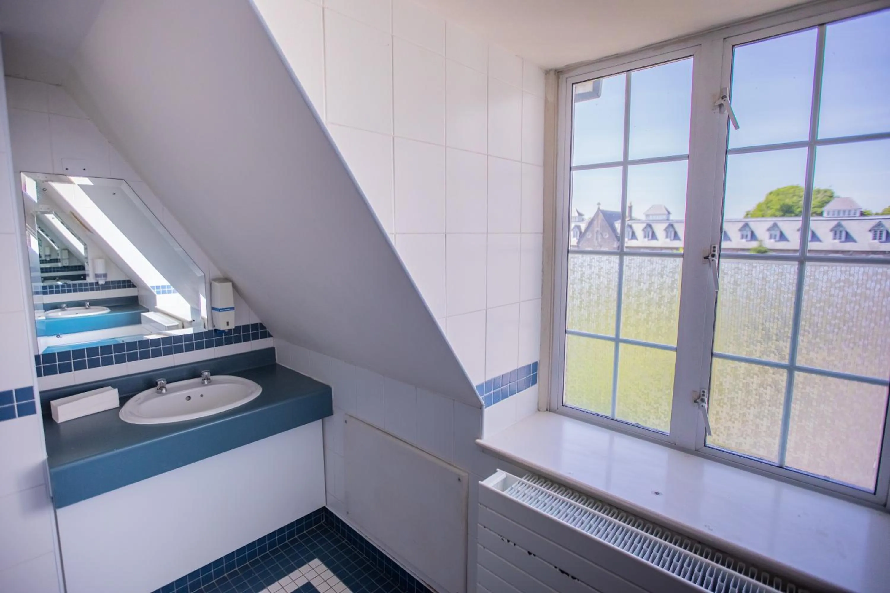 Bathroom in Maynooth College Hospitality