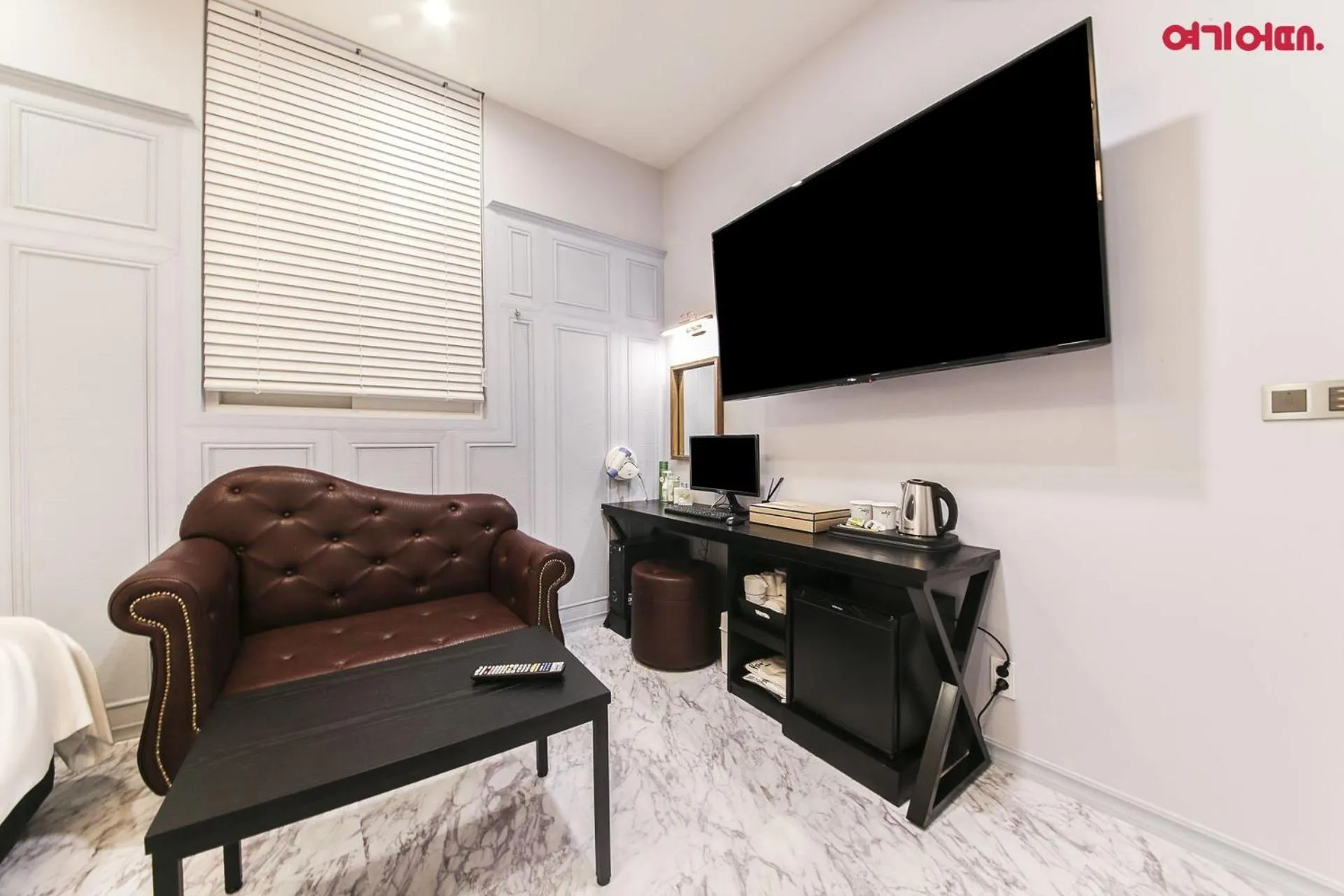 TV/Entertainment Center in Hotel Seowa