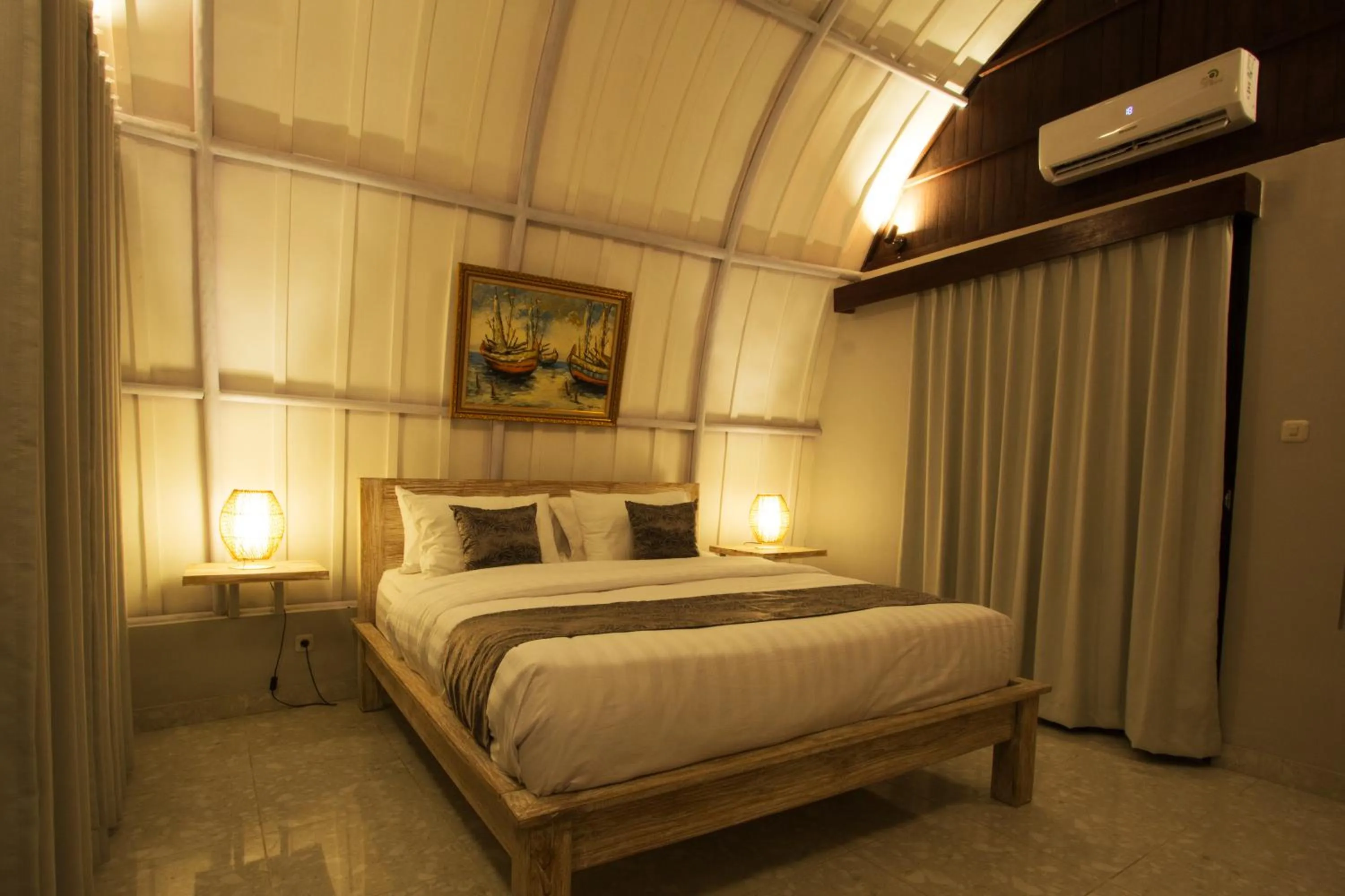 Bed in Papa Sun Villas