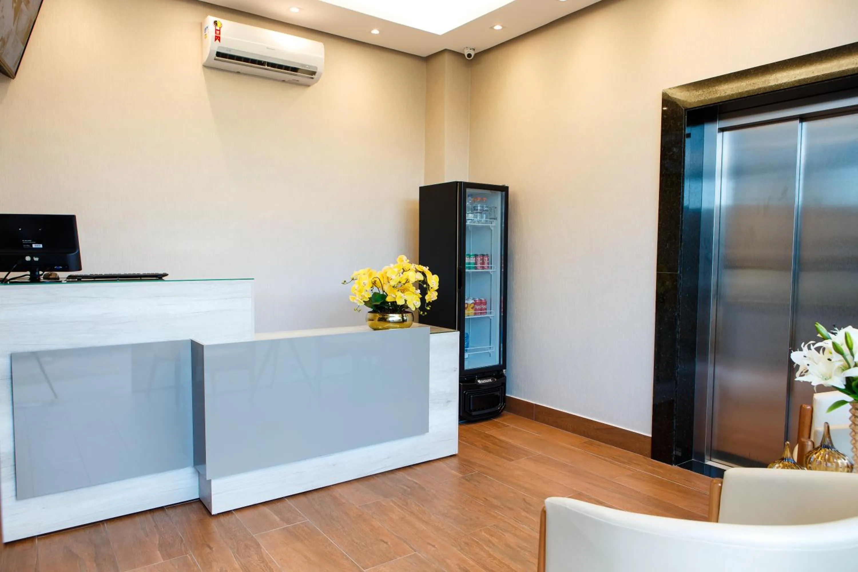 Lobby or reception in Dr. Marinho Apart Hotel