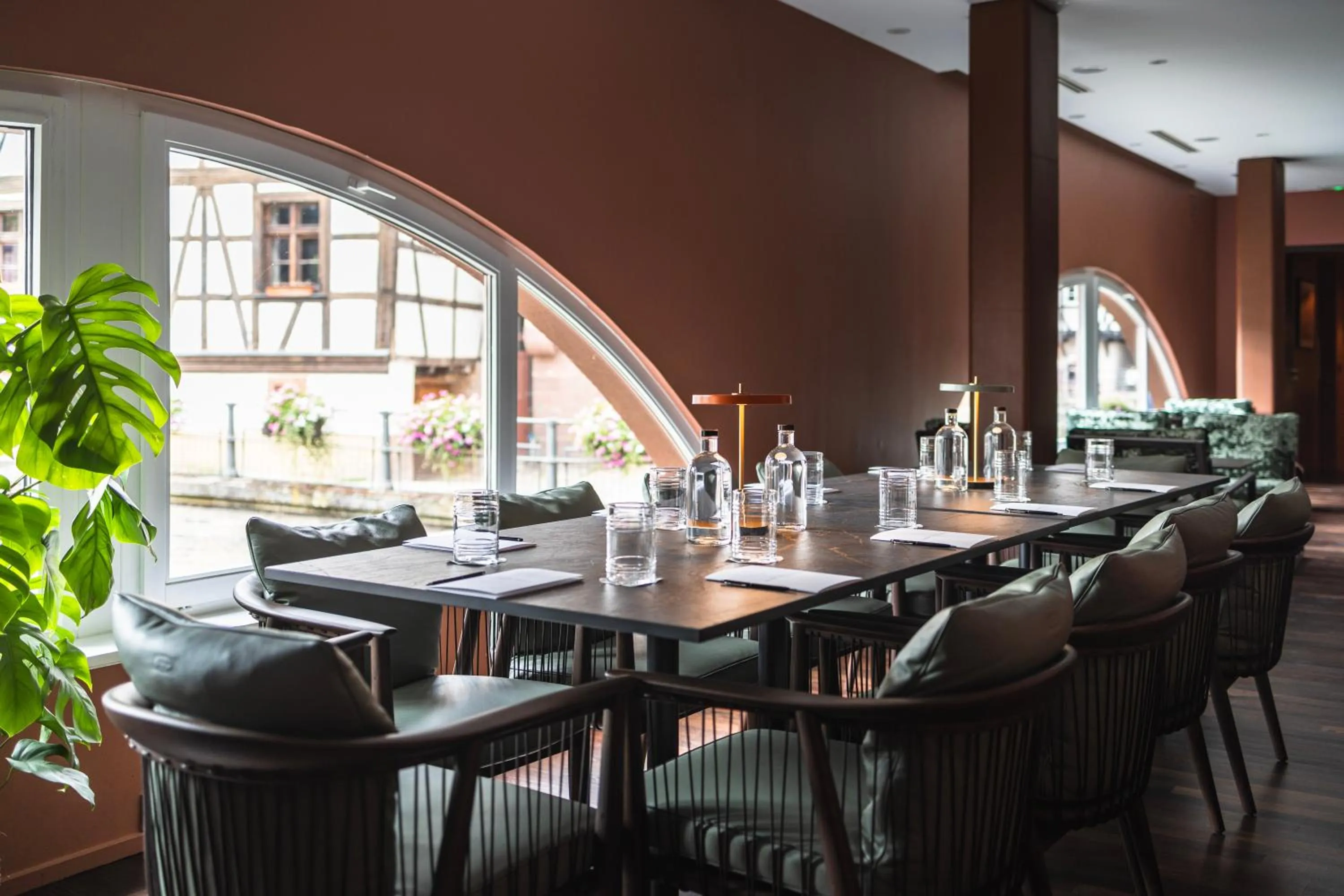 Lounge or bar in Hotel & Spa REGENT PETITE FRANCE