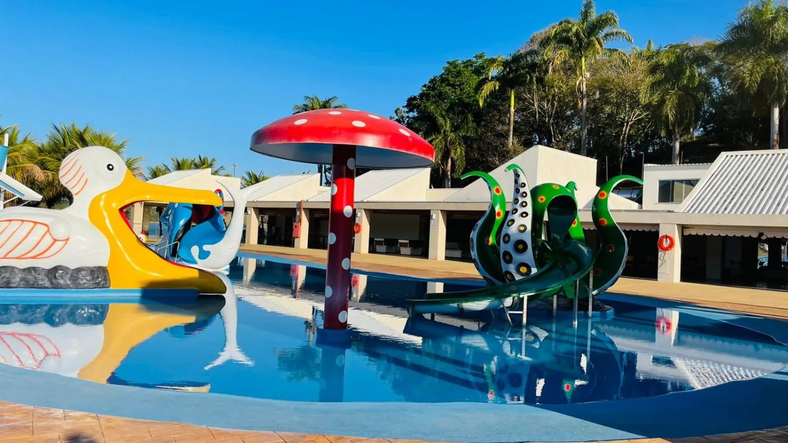 Aqua park in Hotel Escarpas do Lago Capitolio