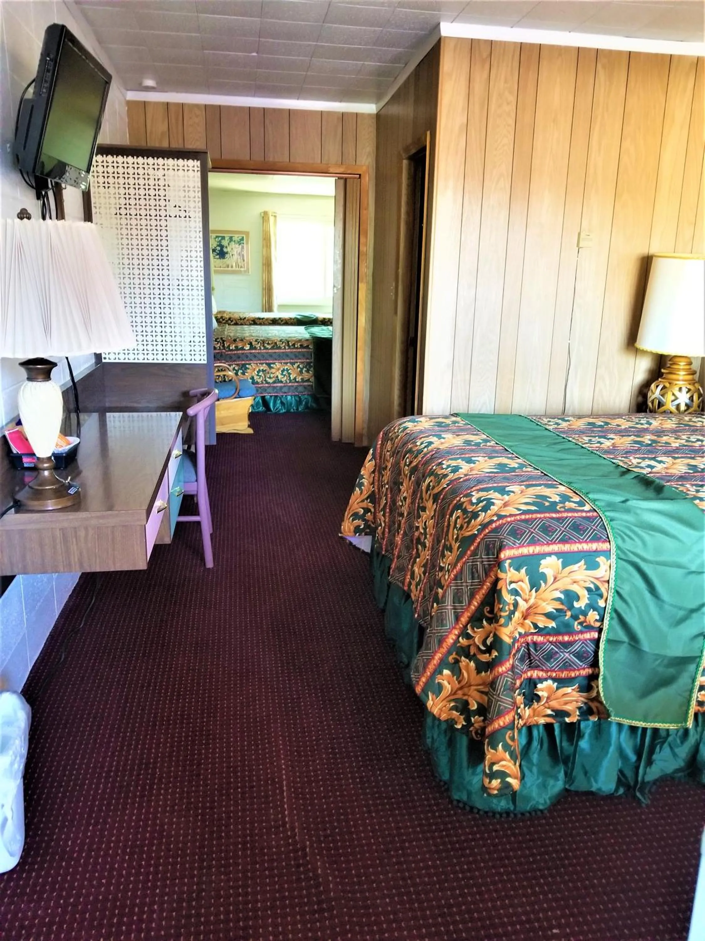 Photo of the whole room, Bed in Town House Motor Inn