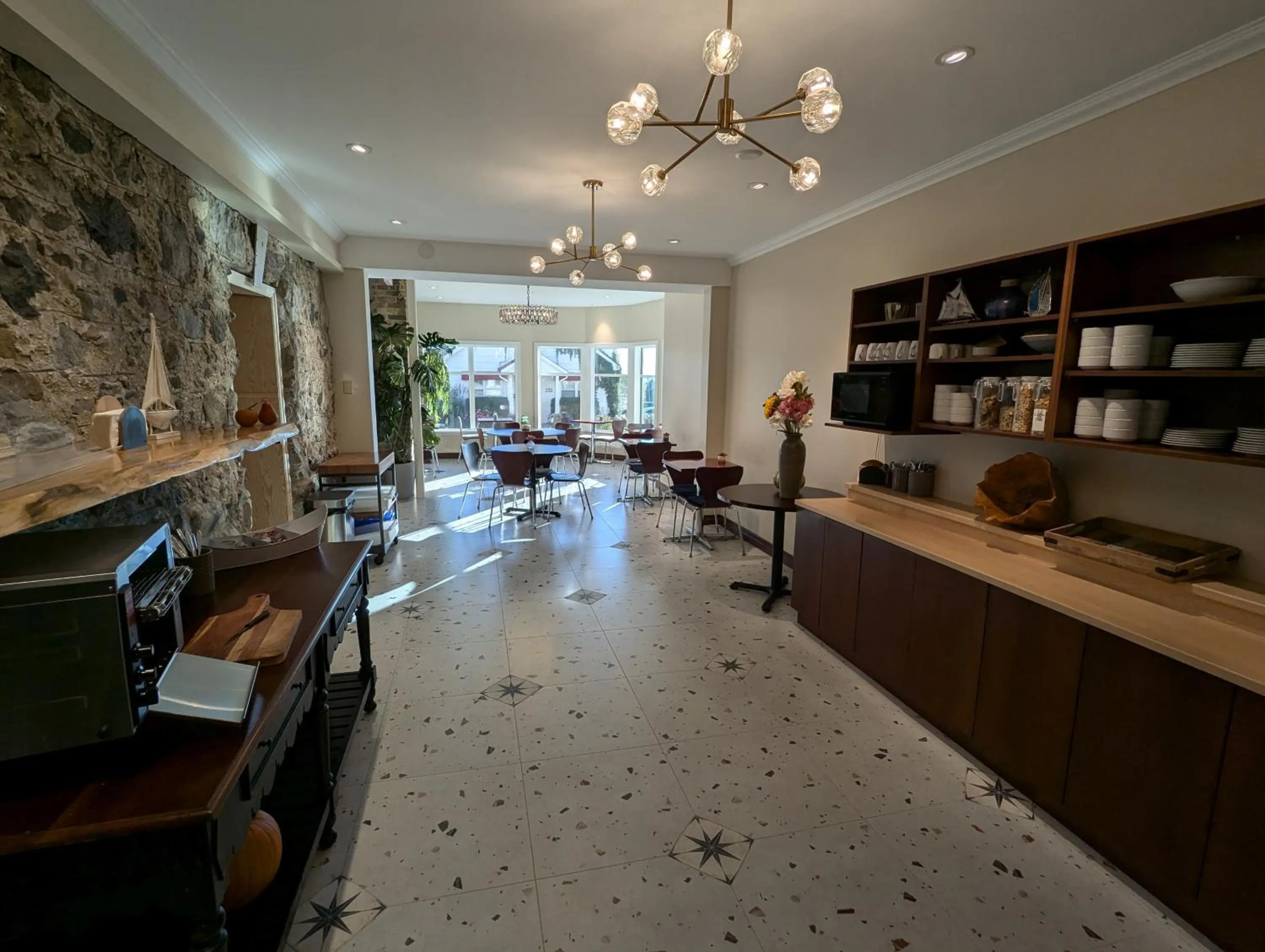 Breakfast in Inn at the Harbour