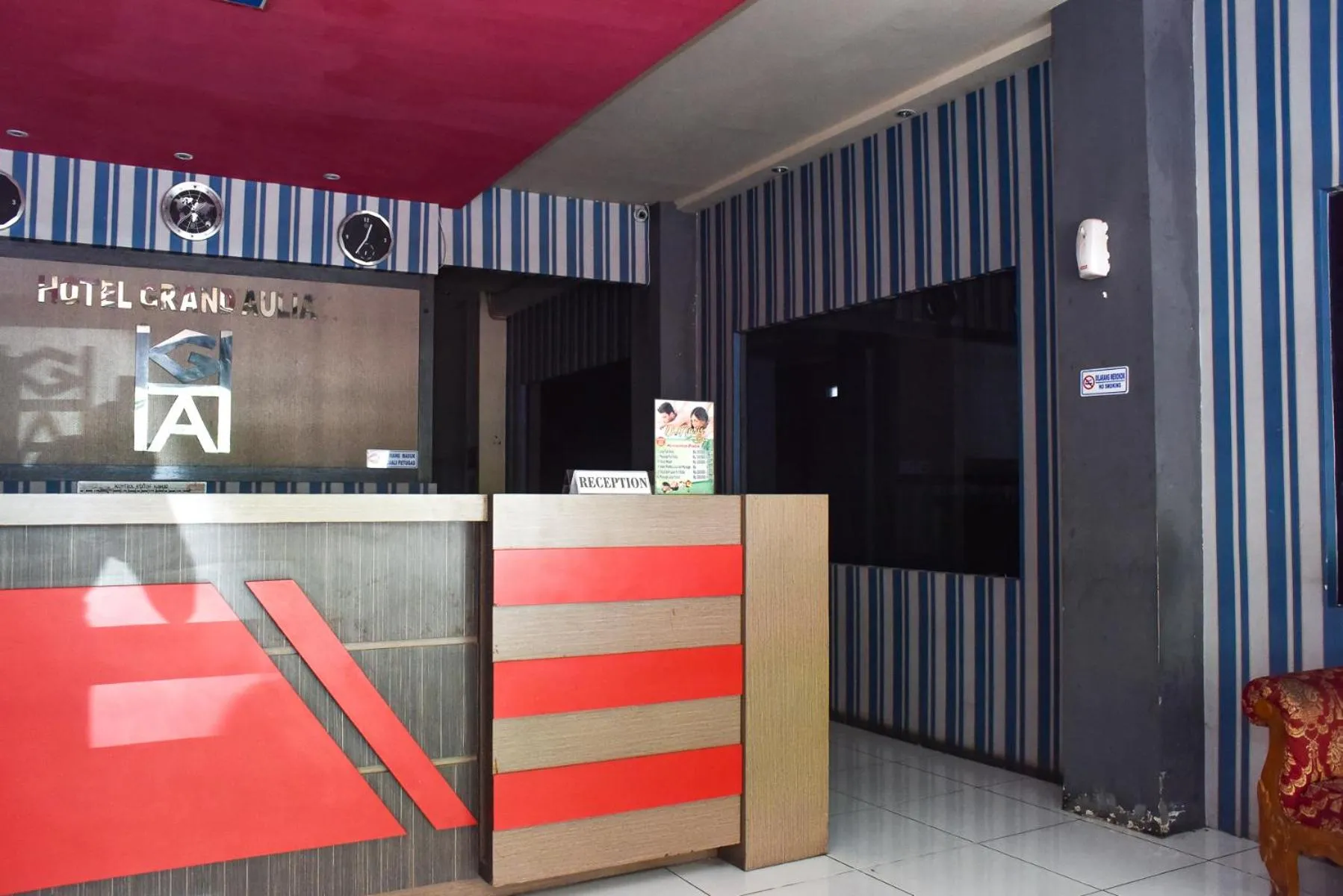 Lobby or reception in RedDoorz near Universitas Muhammadiyah Makassar