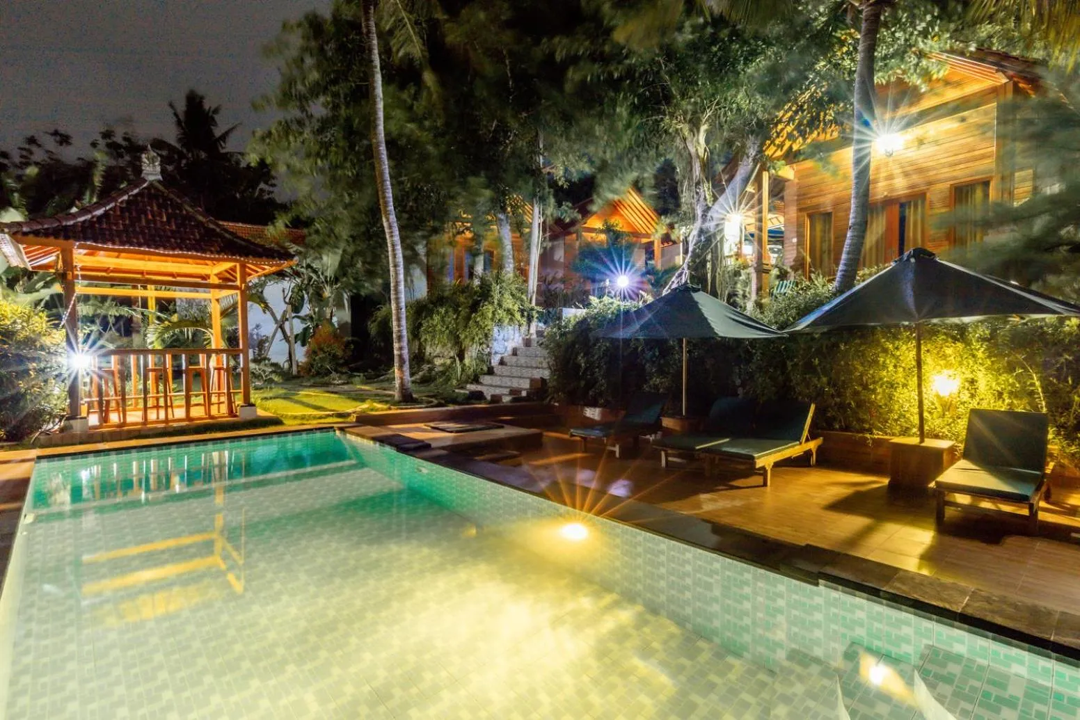 Night in Green Valley Bungalow